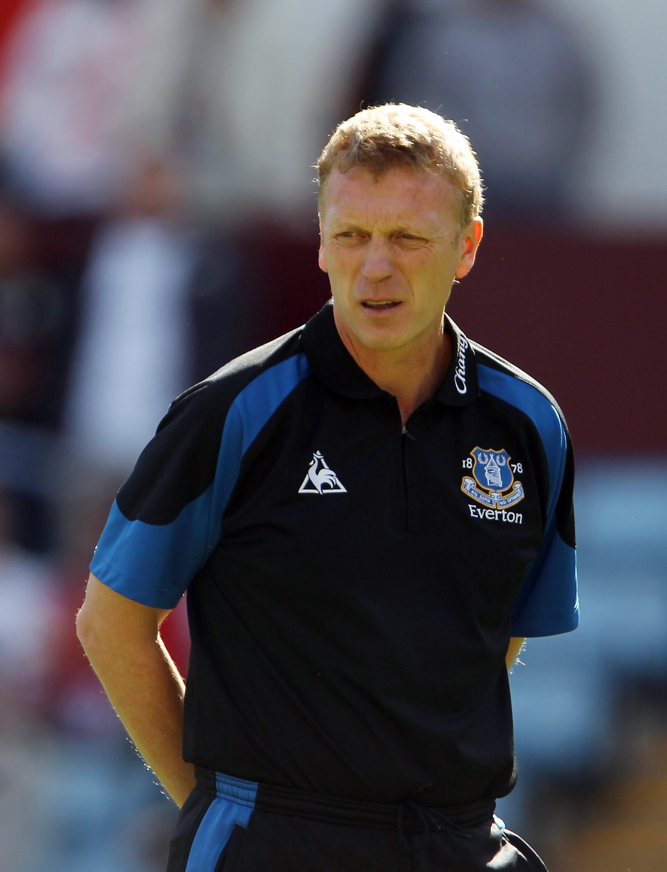 BIRMINGHAM, ENGLAND - AUGUST 29: David Moyes Manager of Everton looks on during the Barclays Premier League match between Aston Villa and Everton at Villa Park on August 29, 2010 in Birmingham, England.  (Photo by Phil Cole/Getty Images)