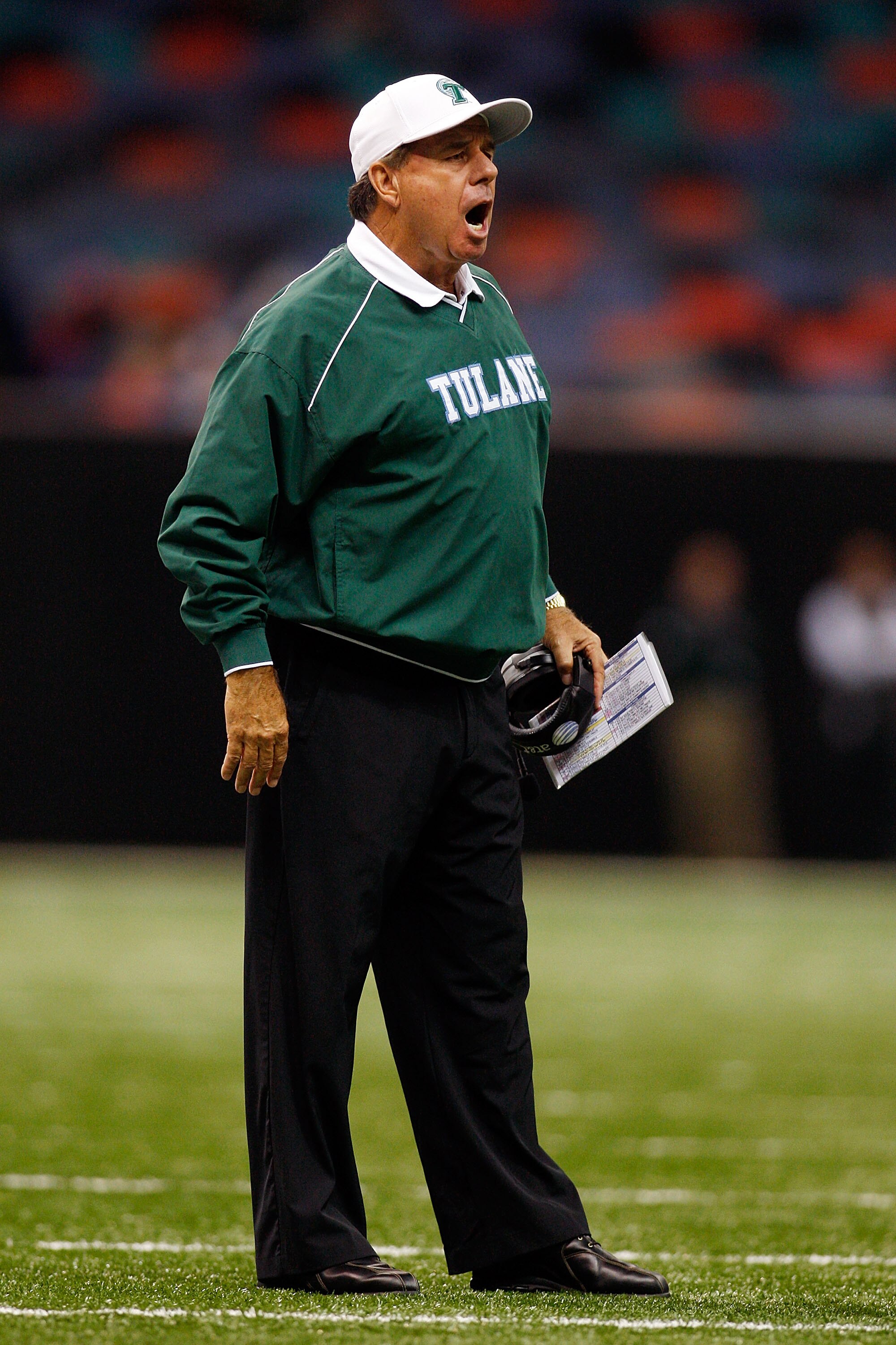 NEW ORLEANS - OCTOBER 17:  Head coach Bob Toledo of the Tulane Green Wave reacts to a call against the Houston Cougars at the Louisiana Superdome on October 17, 2009 in New Orleans, Louisiana. The Cougars defeated the Green Wave 44-16.  (Photo by Chris Gr