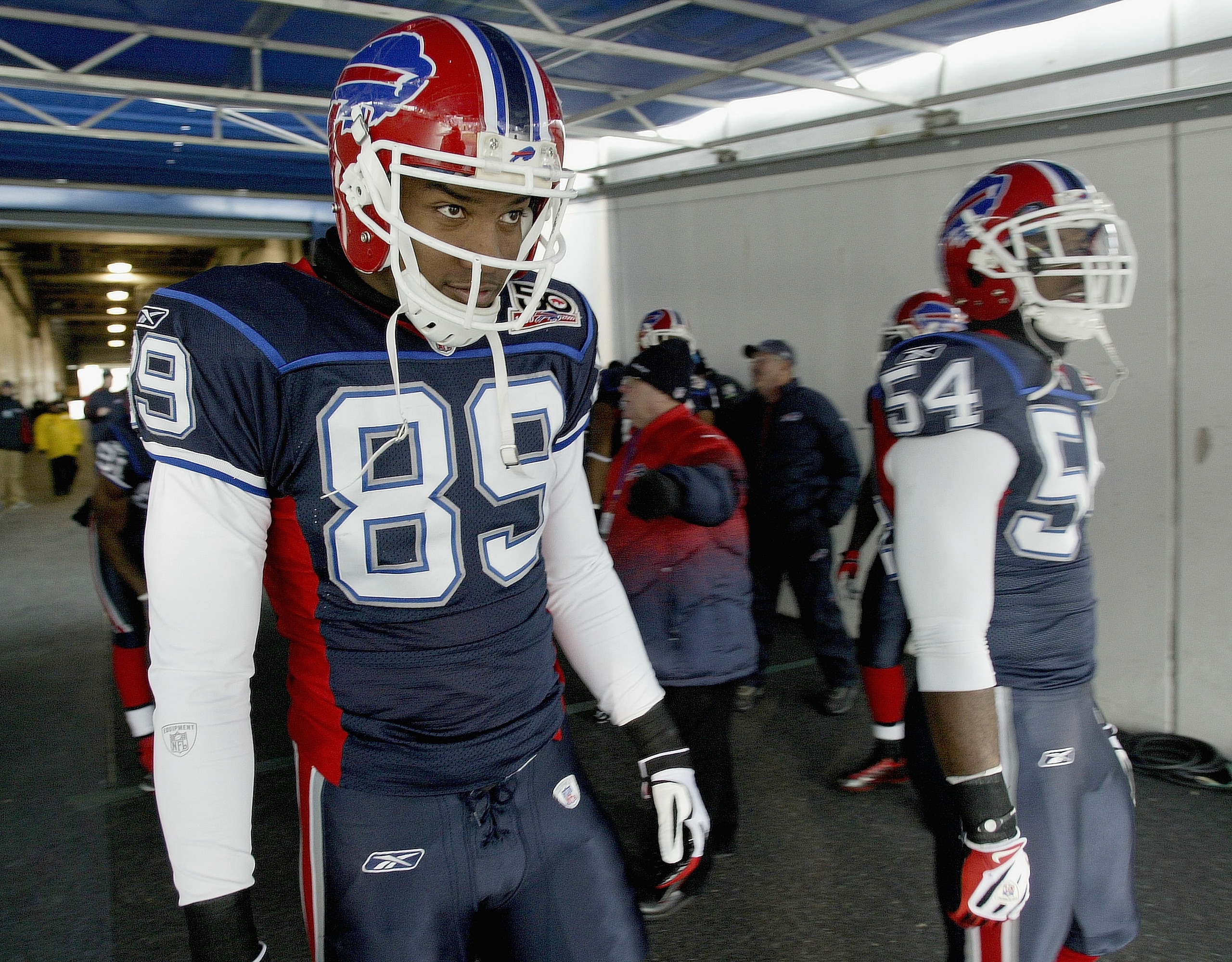 ORCHARD PARK, NY - DECEMBER 20: Shawn Nelson #89 and Nic Harris #54 of the Buffalo Bills ready to enter the field prior to playing the New England Patriots at Ralph Wilson Stadium on December 20, 2009 in Orchard Park, New York. THe Patriots won 17-10. (Ph