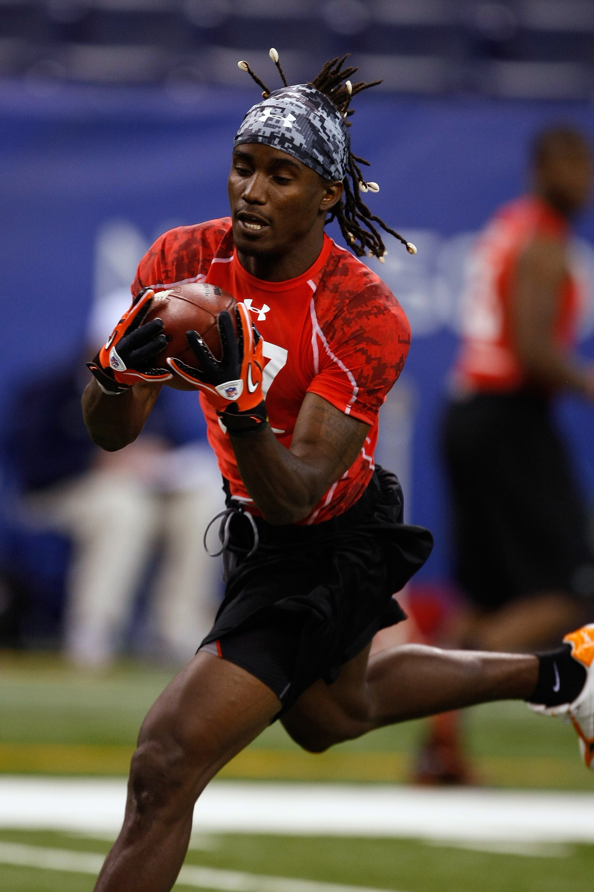 INDIANAPOLIS, IN - FEBRUARY 28: Wide receiver Marshawn Gilyard of Cincinnati catches the football during the NFL Scouting Combine presented by Under Armour at Lucas Oil Stadium on February 28, 2010 in Indianapolis, Indiana. (Photo by Scott Boehm/Getty Ima