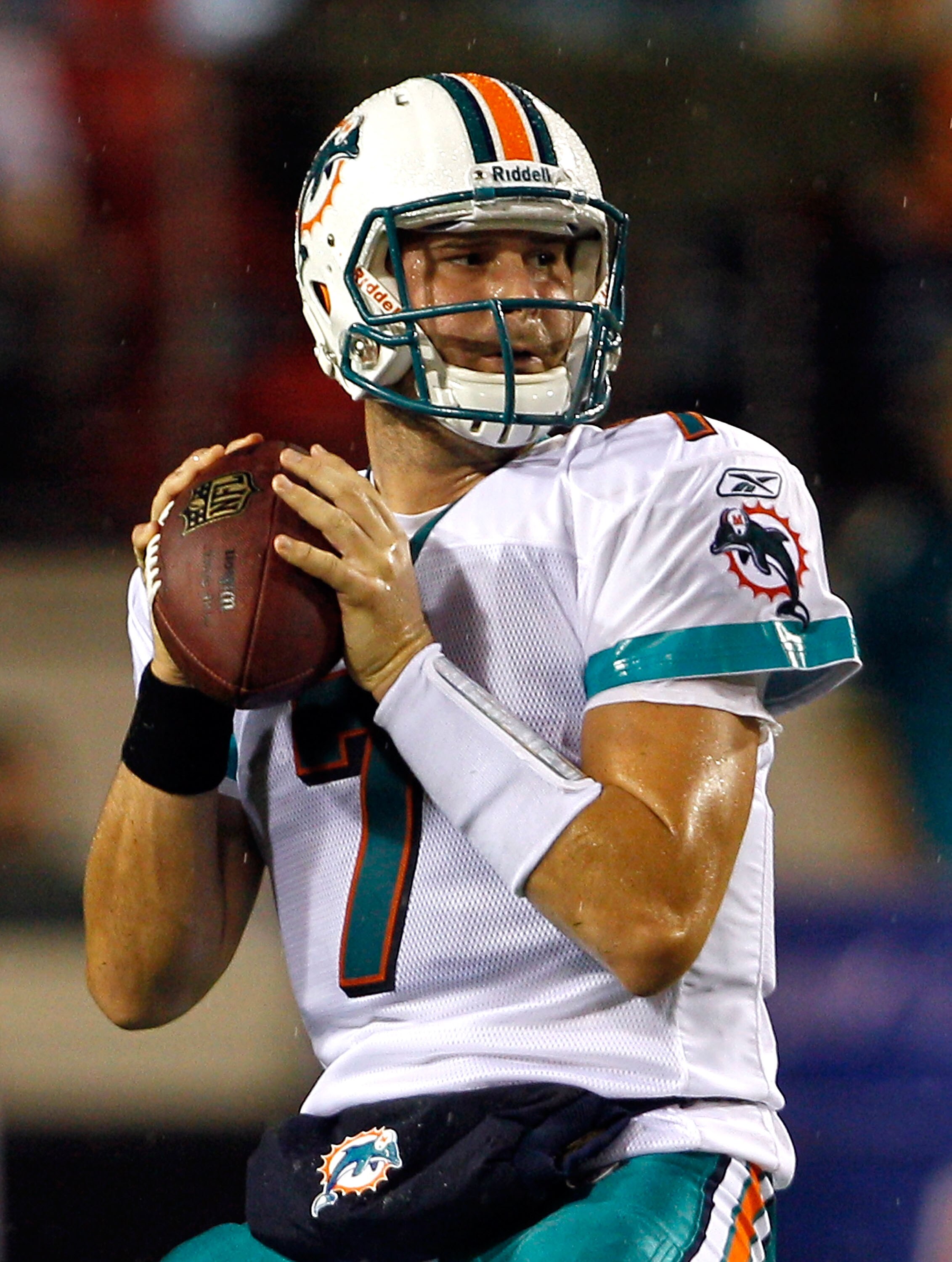 JACKSONVILLE, FL - AUGUST 21:  Quarterback Chad Henne #7 of the Miami Dolphins attempts a pass during the preseason game against the Jacksonville Jaguars at EverBank Field on August 21, 2010 in Jacksonville, Florida.  (Photo by Sam Greenwood/Getty Images)