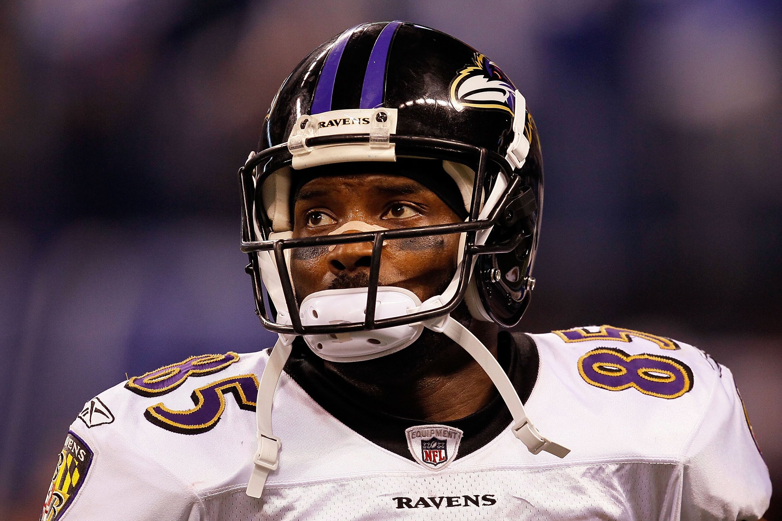 INDIANAPOLIS - JANUARY 16: Derrick Mason #85 of the Baltimore Ravens looks on against the Indianapolis Colts in the AFC Divisional Playoff Game at Lucas Oli Stadium on January 16, 2010 in Indianapolis, Indiana. The Colts defeated the Ravens 20-3. (Phot INDIANAPOLIS - JANUARY 16: Derrick Mason #85 of the Baltimore Ravens looks on against the Indianapolis Colts in the AFC Divisional Playoff Game at Lucas Oli Stadium on January 16, 2010 in Indianapolis, Indiana. The Colts defeated the Ravens 20-3. (Phot