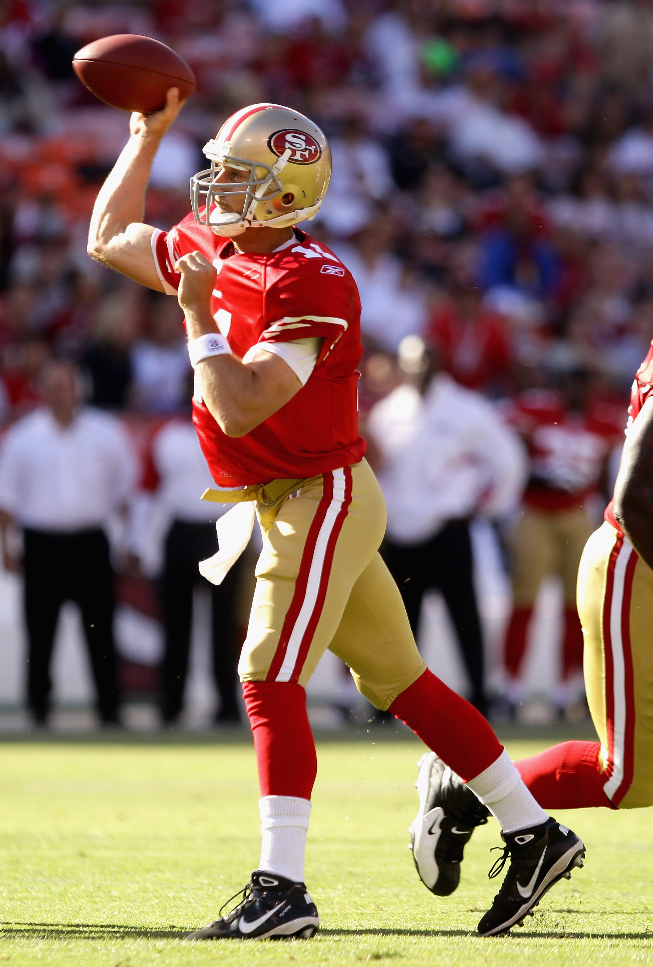 SAN FRANCISCO - AUGUST 22: Alex Smith #11 of the San Francisco 49ers throws the ball during a preseason game against the Minnesota Vikings at Candlestick Park on August 22, 2010 in San Francisco, California.  (Photo by Ezra Shaw/Getty Images)