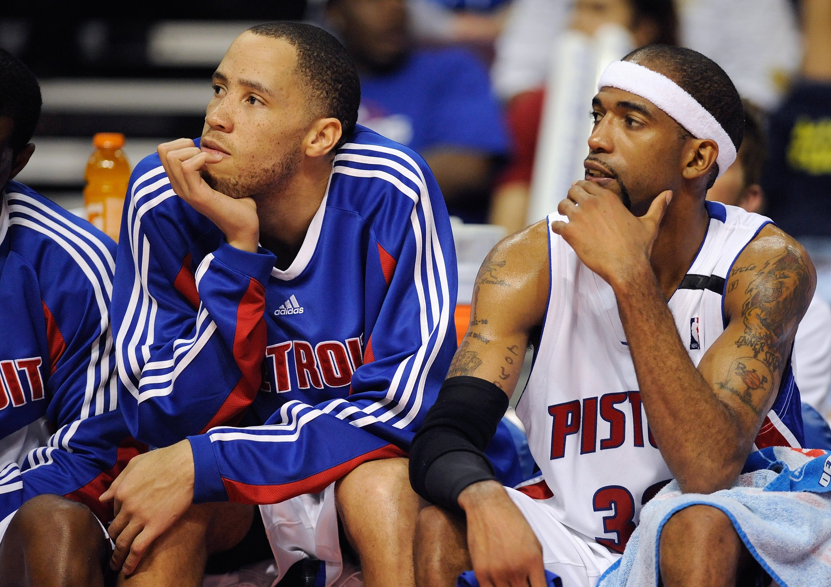 AUBURN HILLS, MI - APRIL 26:  (L-R) Tayshaun Prince #22 and Richard Hamilton #32 of the Detroit Pistons sit on the bench in Game Four of the Eastern Conference Quarterfinals against the Cleveland Cavaliers during the 2009 NBA Playoffs at the Palace of Aub