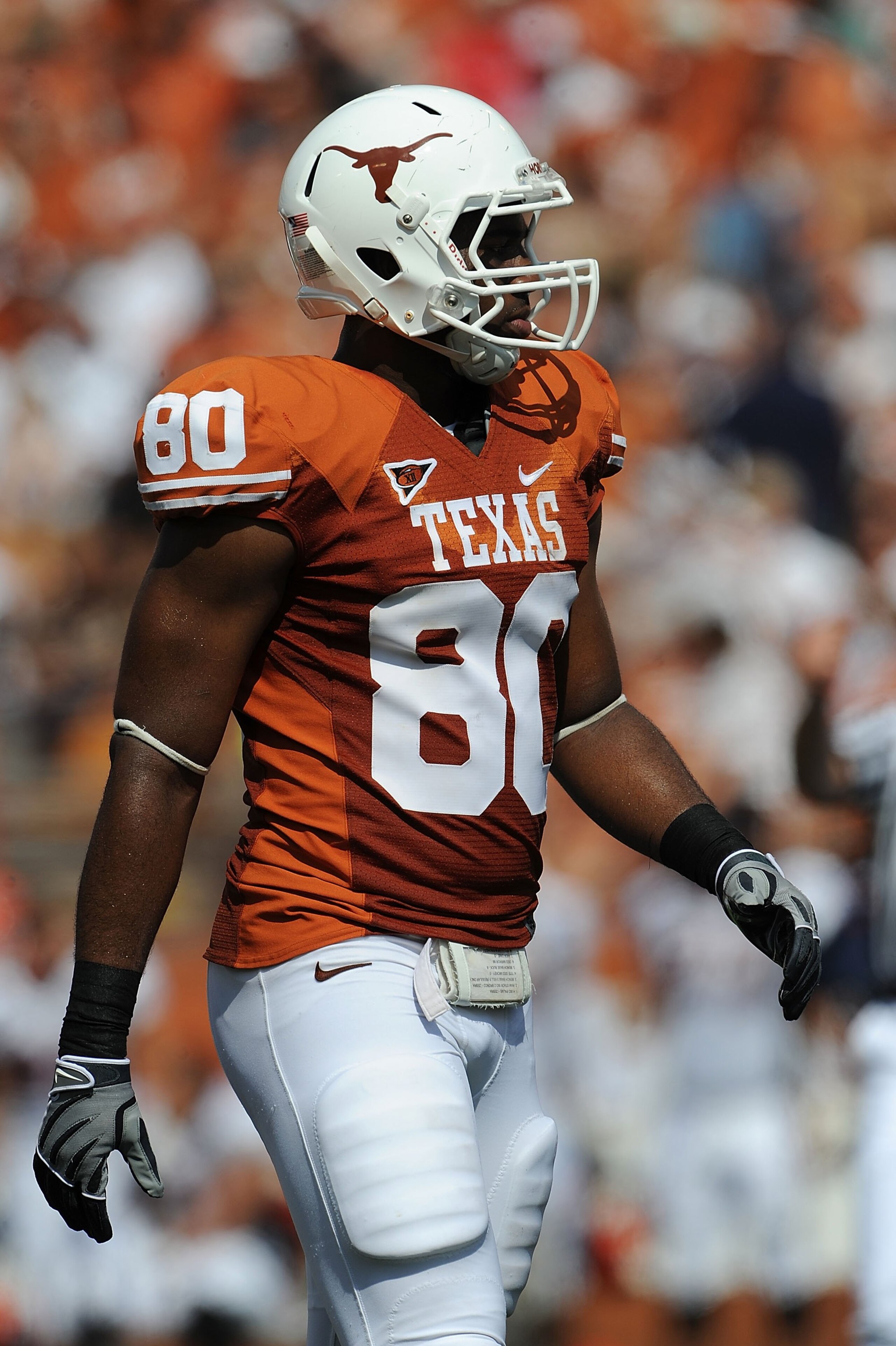 AUSTIN, TX - SEPTEMBER 26:  Defensive end Alex Okafor #80 of the Texas Longhorns at Darrell K Royal-Texas Memorial Stadium on September 26, 2009 in Austin, Texas.  (Photo by Ronald Martinez/Getty Images)