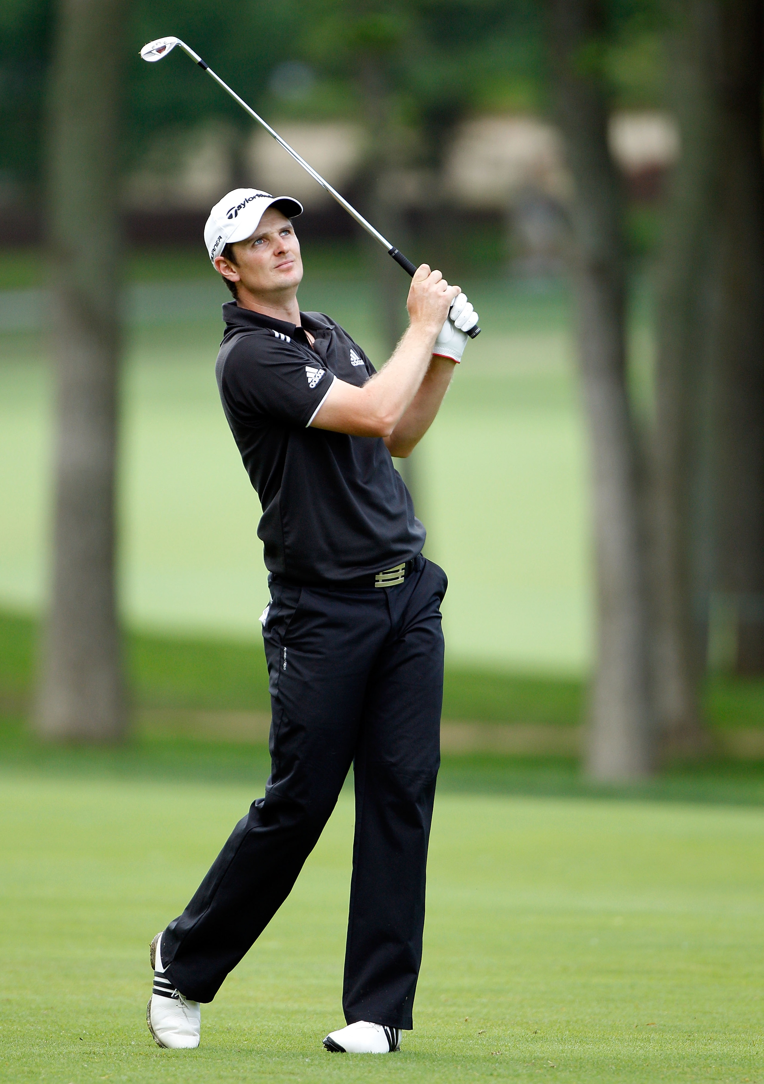 DUBLIN, OH - JUNE 06:  Justin Rose of England hits his approach shot on the 14th hole during the final round of the Memorial Tournament presented by Morgan Stanley at Muirfield Village Golf Club on June 6, 2010 in Dublin, Ohio.  (Photo by Scott Halleran/G