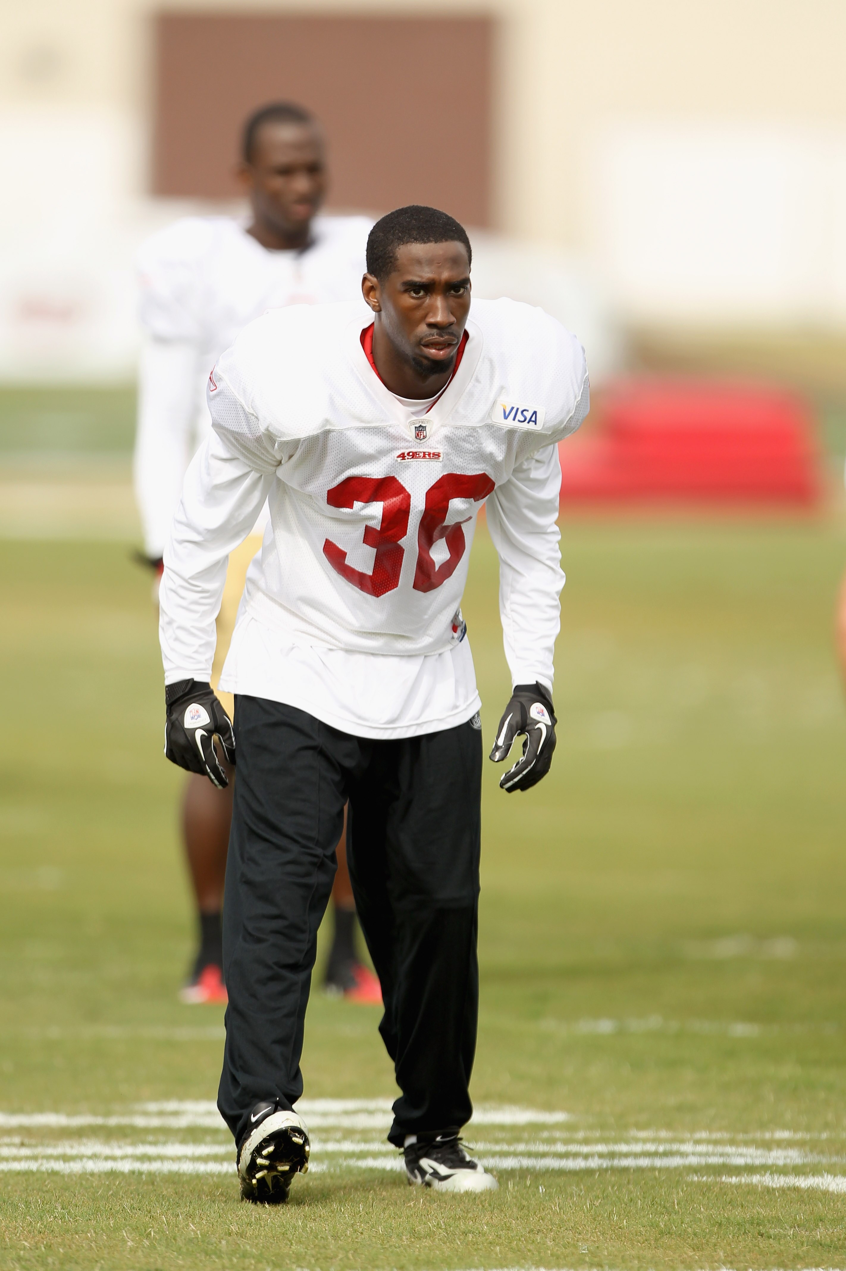 SANTA CLARA, CA - AUGUST 02:  Shawntae Spencer #36 works out during the San Francisco 49ers training camp at their training complex on August 2, 2010 in Santa Clara, California.  (Photo by Ezra Shaw/Getty Images)