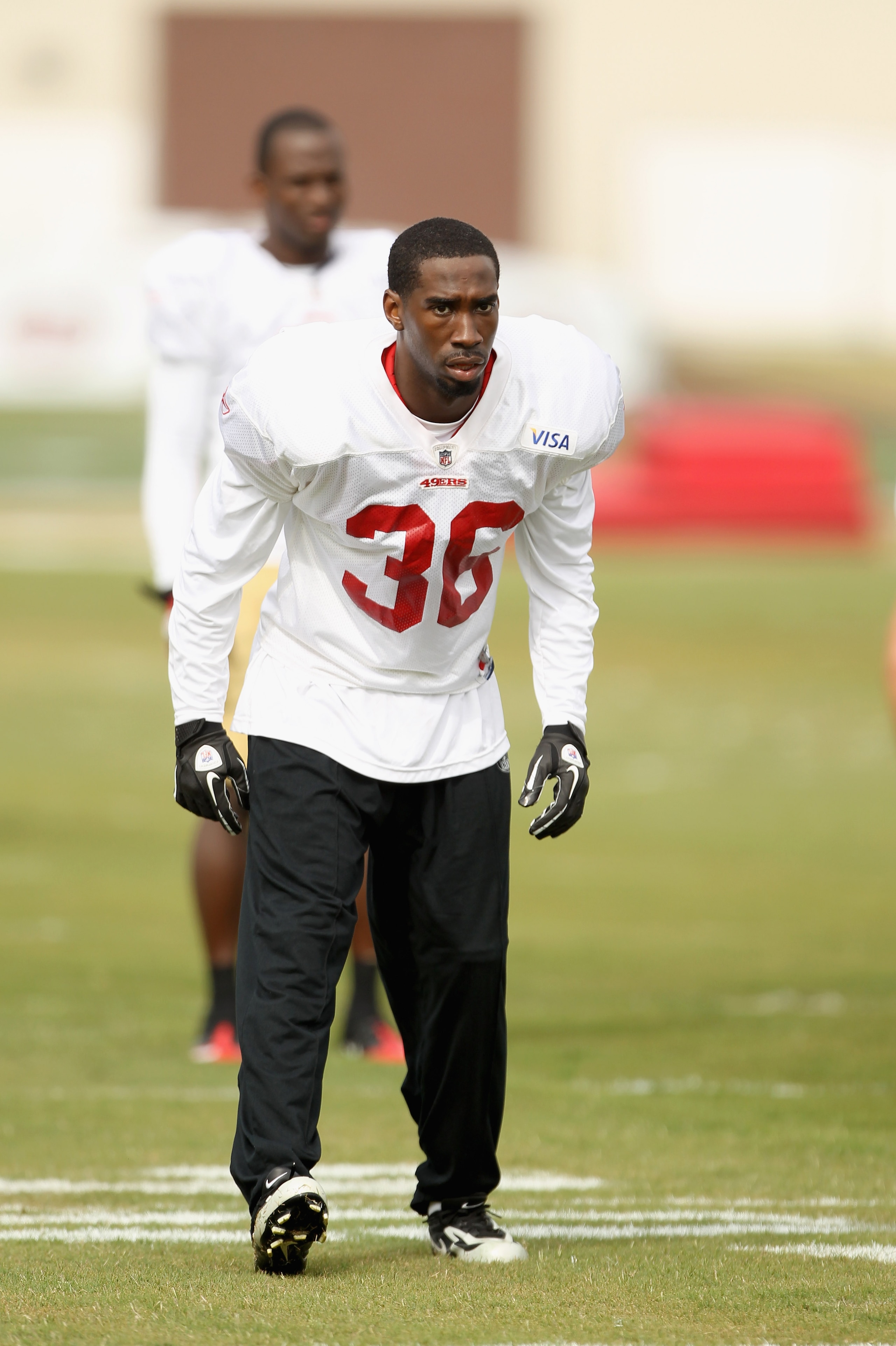 SANTA CLARA, CA - AUGUST 02:  Shawntae Spencer #36 works out during the San Francisco 49ers training camp at their training complex on August 2, 2010 in Santa Clara, California.  (Photo by Ezra Shaw/Getty Images)