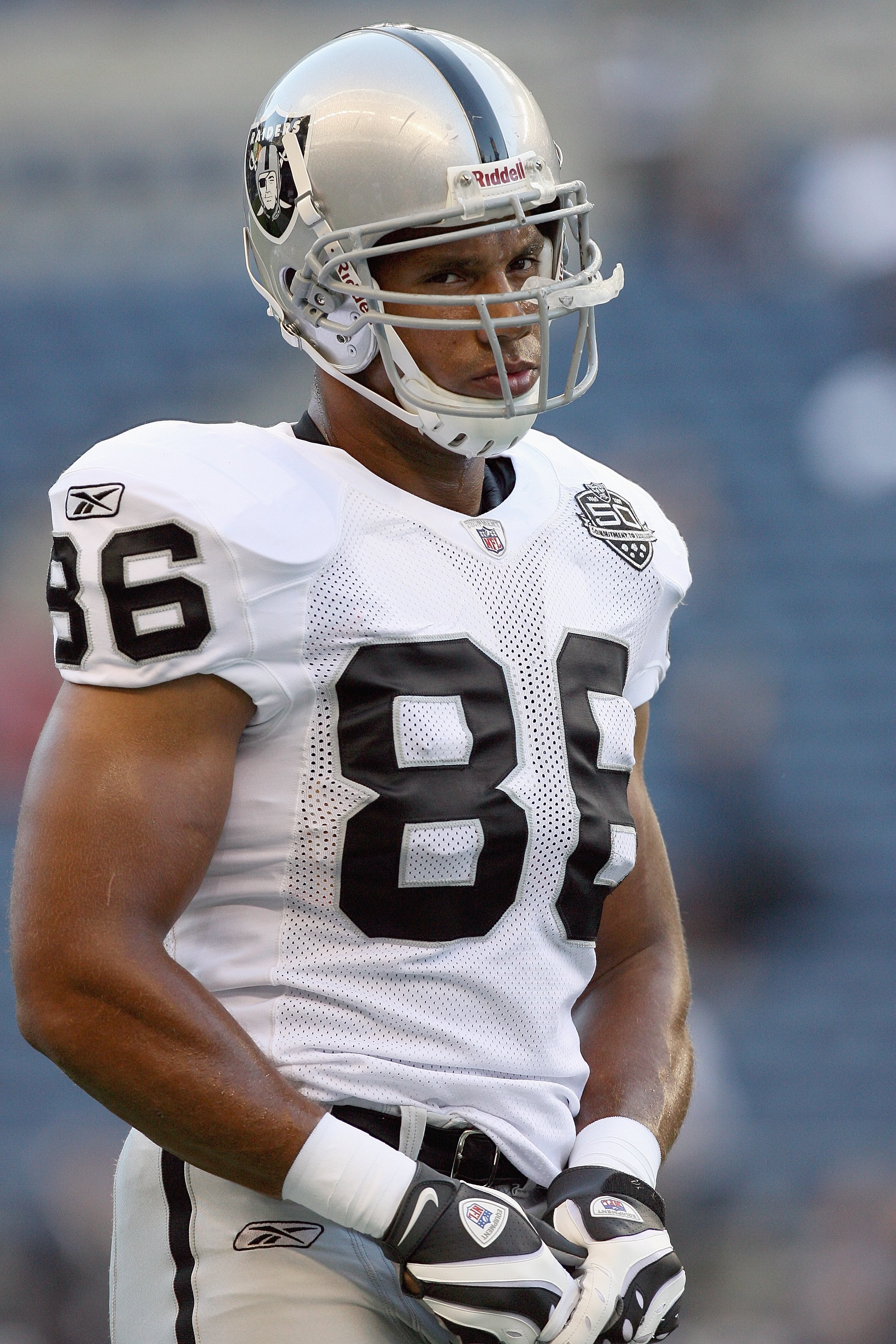 SEATTLE - SEPTEMBER 03: Tony Stewart #86 of the Oakland Raiders stands on the field before the game against the Seattle Seahawks on September 3, 2009 at Qwest Field in Seattle, Washington. (Photo by Otto Greule Jr/Getty Images) SEATTLE - SEPTEMBER 03: Tony Stewart #86 of the Oakland Raiders stands on the field before the game against the Seattle Seahawks on September 3, 2009 at Qwest Field in Seattle, Washington. (Photo by Otto Greule Jr/Getty Images)