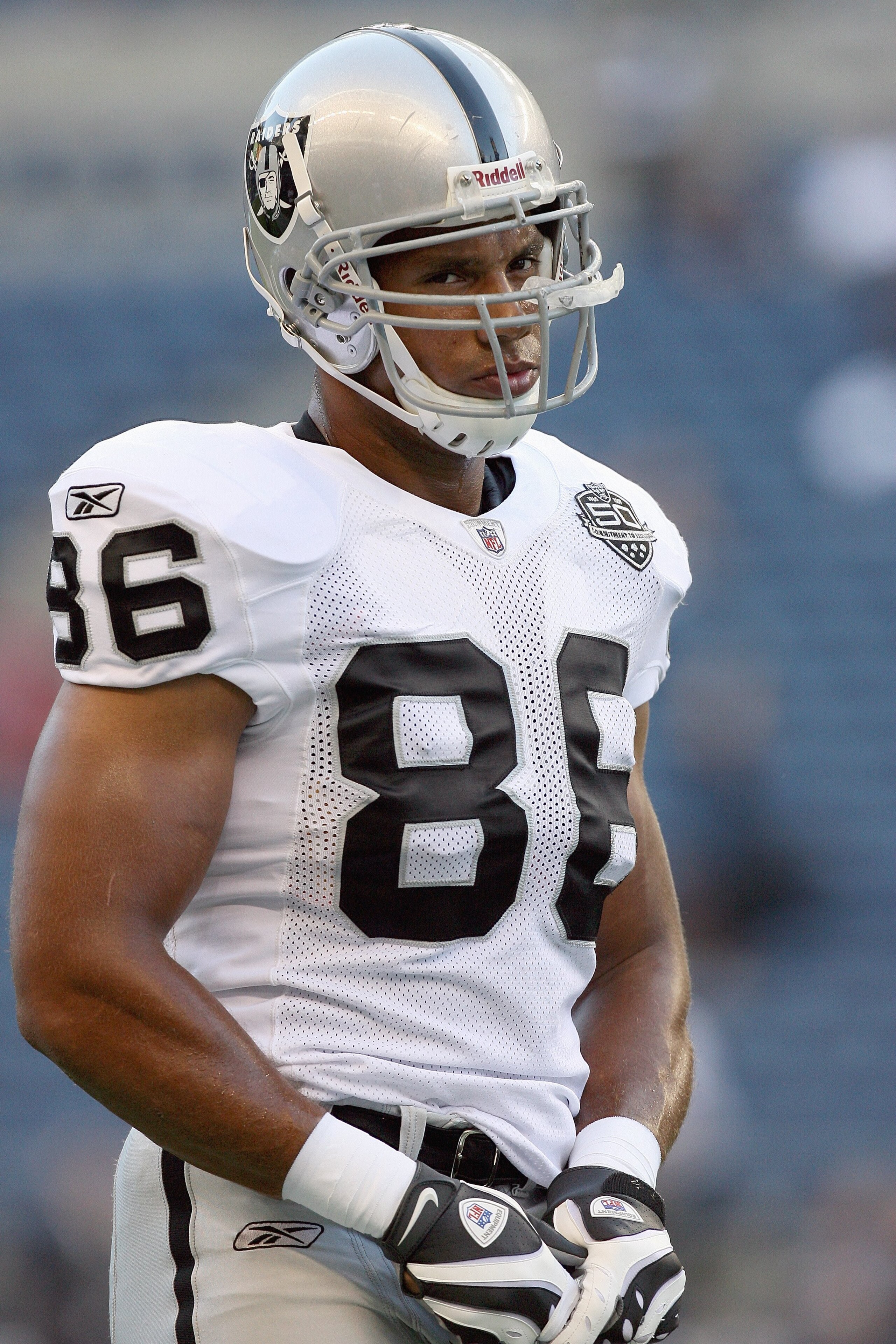 SEATTLE - SEPTEMBER 03: Tony Stewart #86 of the Oakland Raiders stands on the field before the game against the Seattle Seahawks on September 3, 2009 at Qwest Field in Seattle, Washington. (Photo by Otto Greule Jr/Getty Images) SEATTLE - SEPTEMBER 03: Tony Stewart #86 of the Oakland Raiders stands on the field before the game against the Seattle Seahawks on September 3, 2009 at Qwest Field in Seattle, Washington. (Photo by Otto Greule Jr/Getty Images)