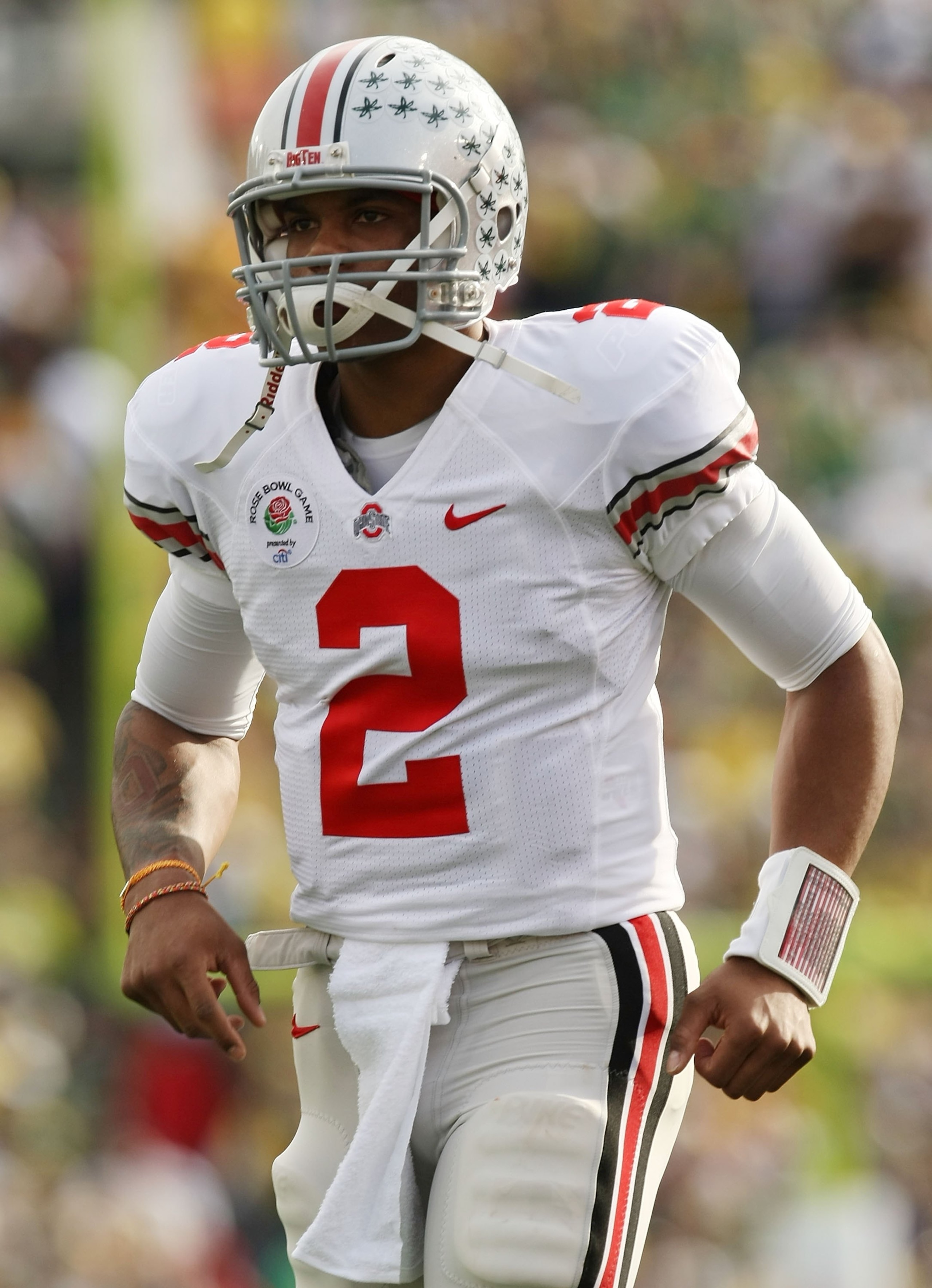 PASADENA, CA - JANUARY 01:  Quarterback Terrelle Pryor #2 of the Ohio State Buckeyes jogs off the field during the game against the Oregon Ducks in the 96th Rose Bowl game on January 1, 2010 in Pasadena, California.  (Photo by Stephen Dunn/Getty Images)