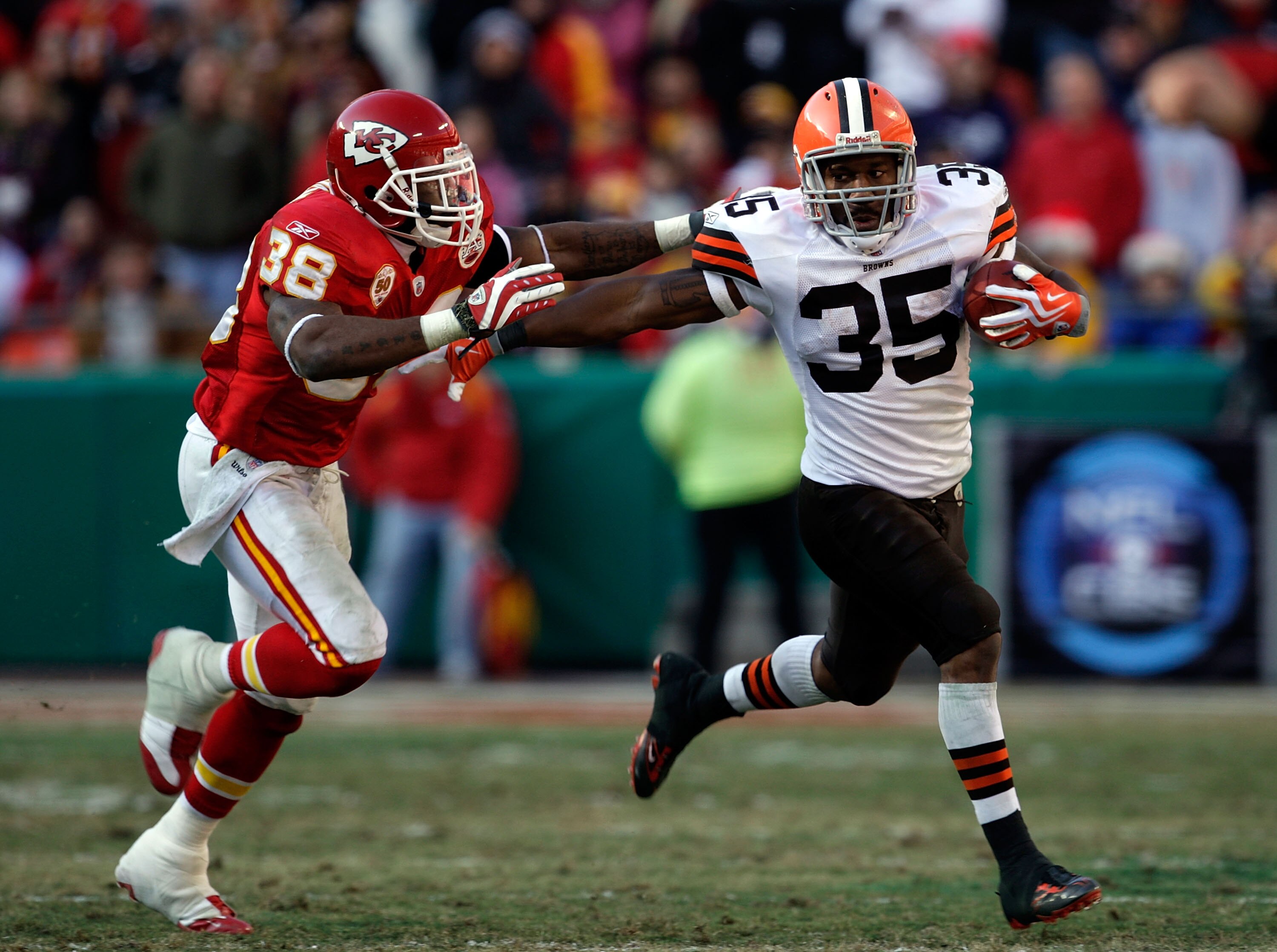 KANSAS CITY, MO - DECEMBER 20:  Running back Jerome Harrison #35 of the Cleveland Browns outruns DaJuan Morgan #38 of the Kansas City Chiefs during the game on December 20, 2009 at Arrowhead Stadium in Kansas City, Missouri.  (Photo by Jamie Squire/Getty 