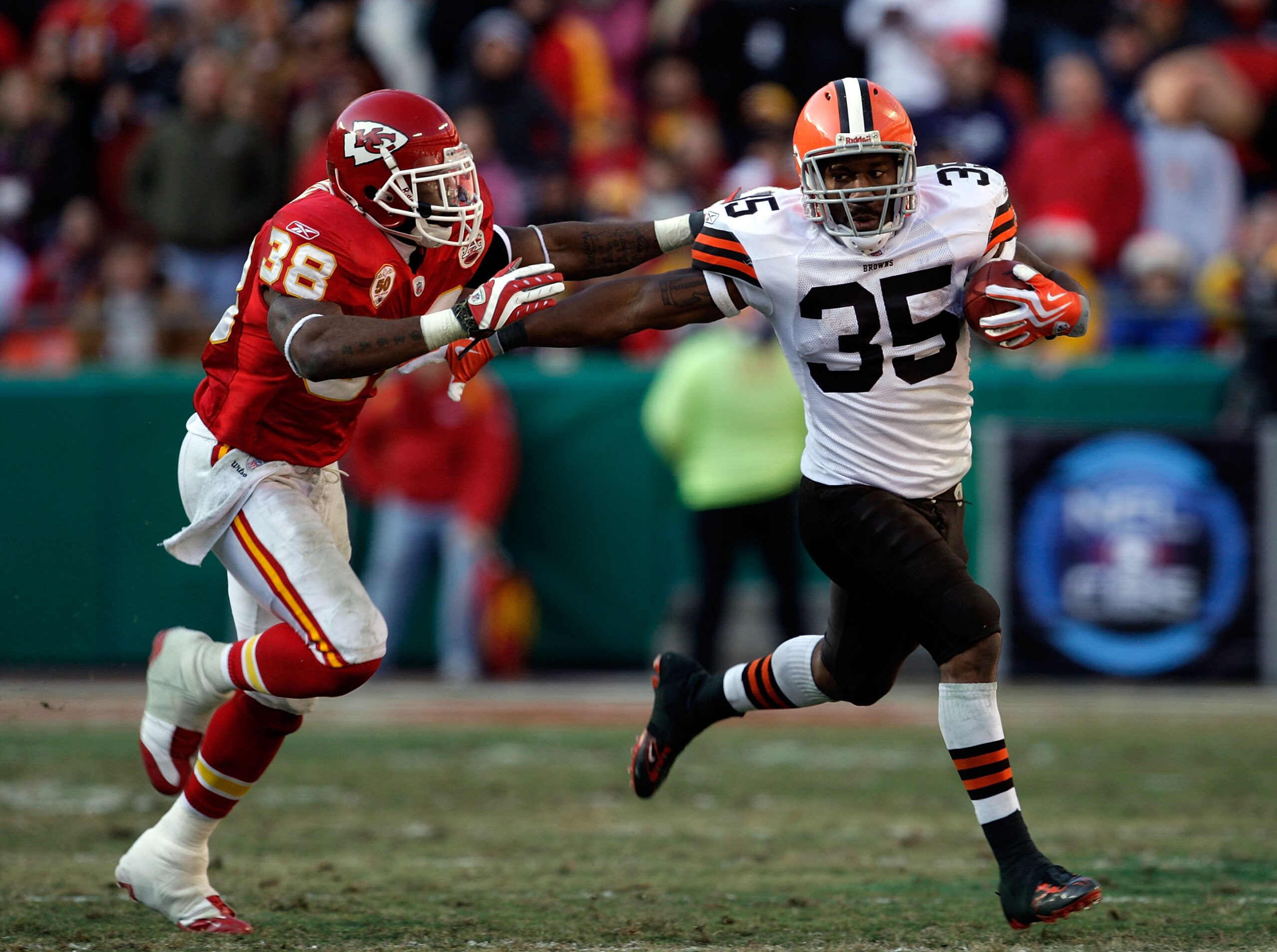 KANSAS CITY, MO - DECEMBER 20:  Running back Jerome Harrison #35 of the Cleveland Browns outruns DaJuan Morgan #38 of the Kansas City Chiefs during the game on December 20, 2009 at Arrowhead Stadium in Kansas City, Missouri.  (Photo by Jamie Squire/Getty 