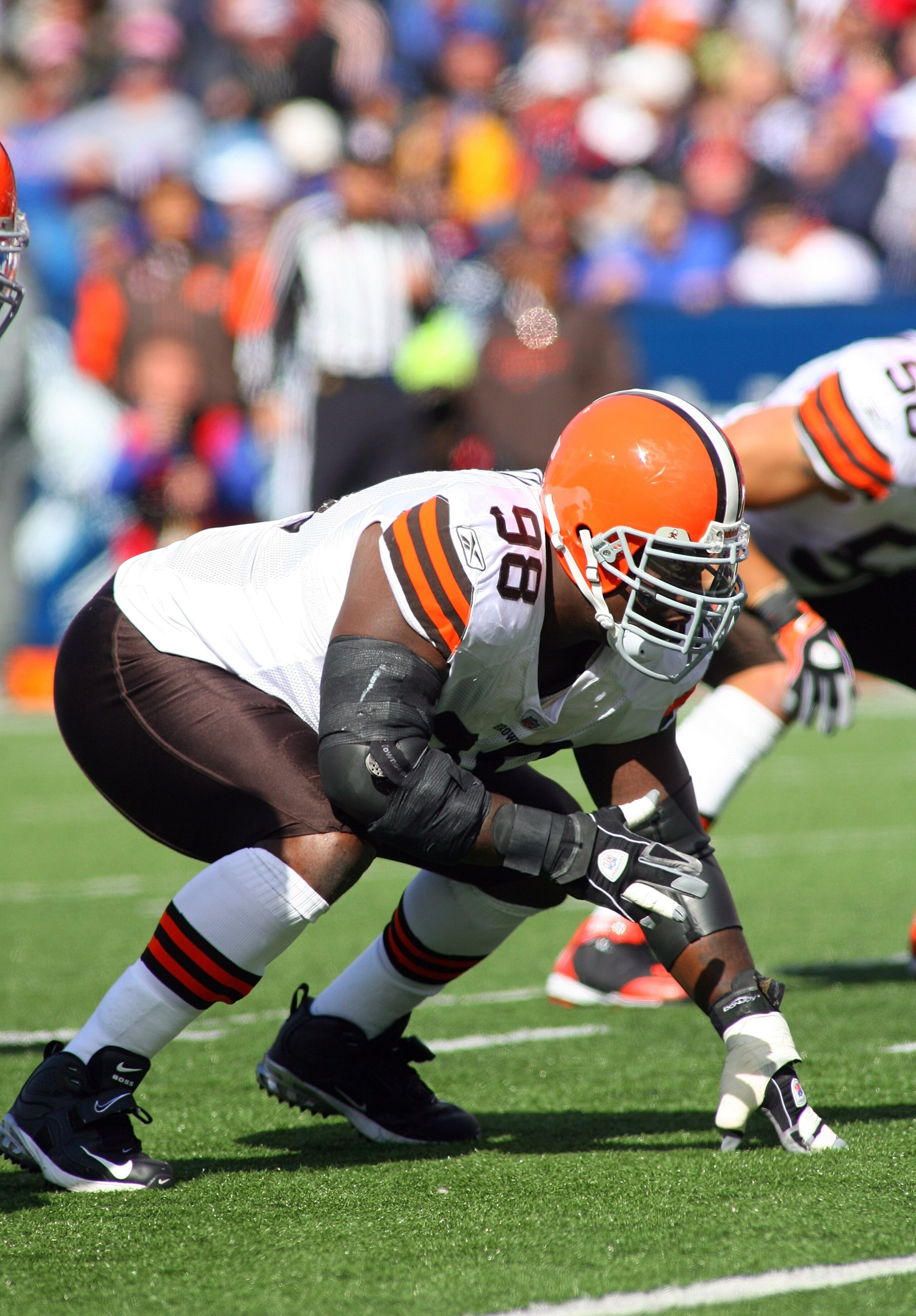 ORCHARD PARK, NY - OCTOBER 11:  Robaire Smith #98 of the Cleveland Browns lines up in his defensive position during their NFL game against the Buffalo Bills at Ralph Wilson Stadium on October 11, 2009 in Orchard Park, New York. The Browns defeated the Bil