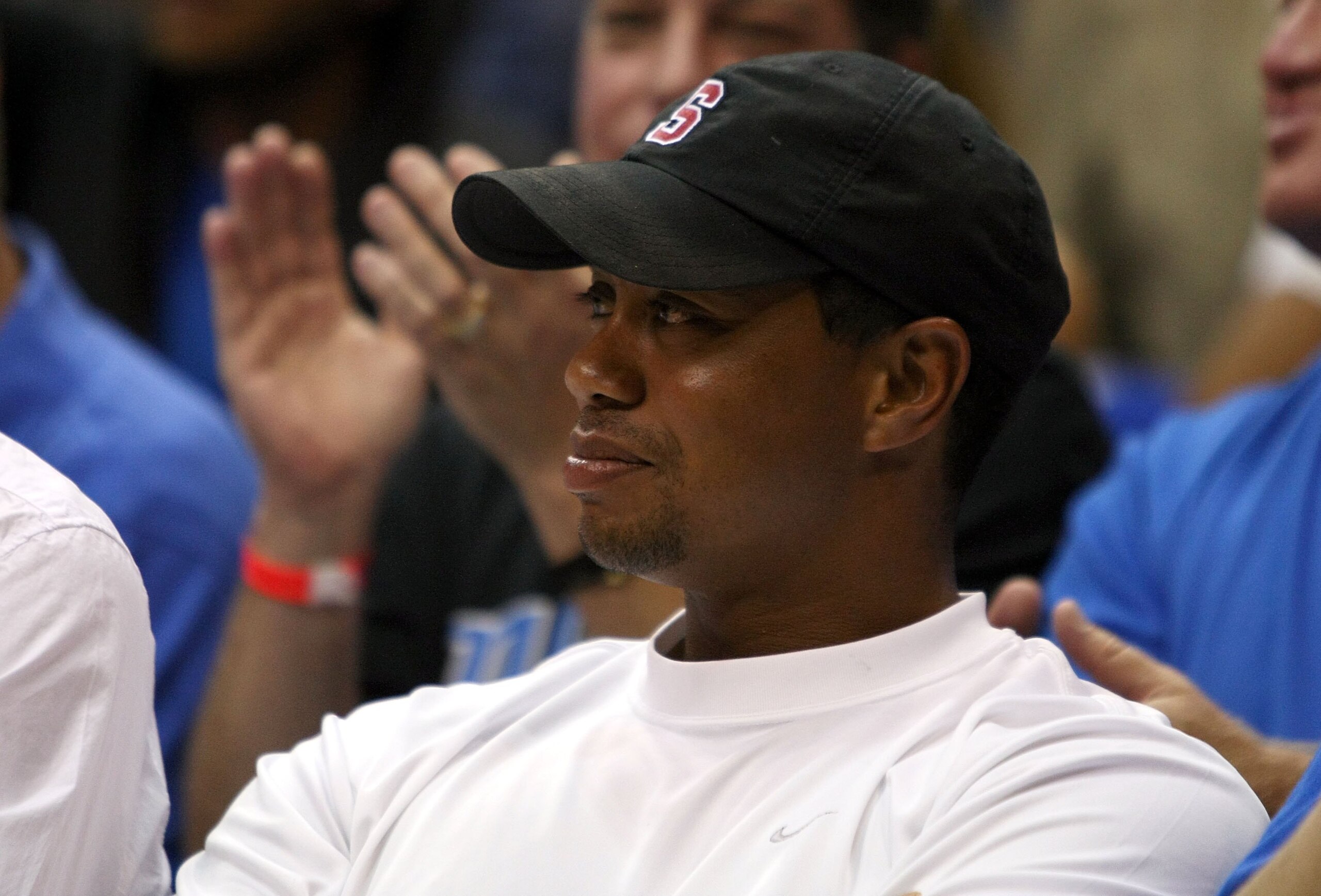 ORLANDO, FL - MAY 30: Professional golfer Tiger Woods attends Game Six of the Eastern Conference Finals between the Cleveland Cavaliers and the Orlando Magic during the 2009 Playoffs at Amway Arena on May 30, 2009 in Orlando, Florida. NOTE TO USER: User ORLANDO, FL - MAY 30: Professional golfer Tiger Woods attends Game Six of the Eastern Conference Finals between the Cleveland Cavaliers and the Orlando Magic during the 2009 Playoffs at Amway Arena on May 30, 2009 in Orlando, Florida. NOTE TO USER: User