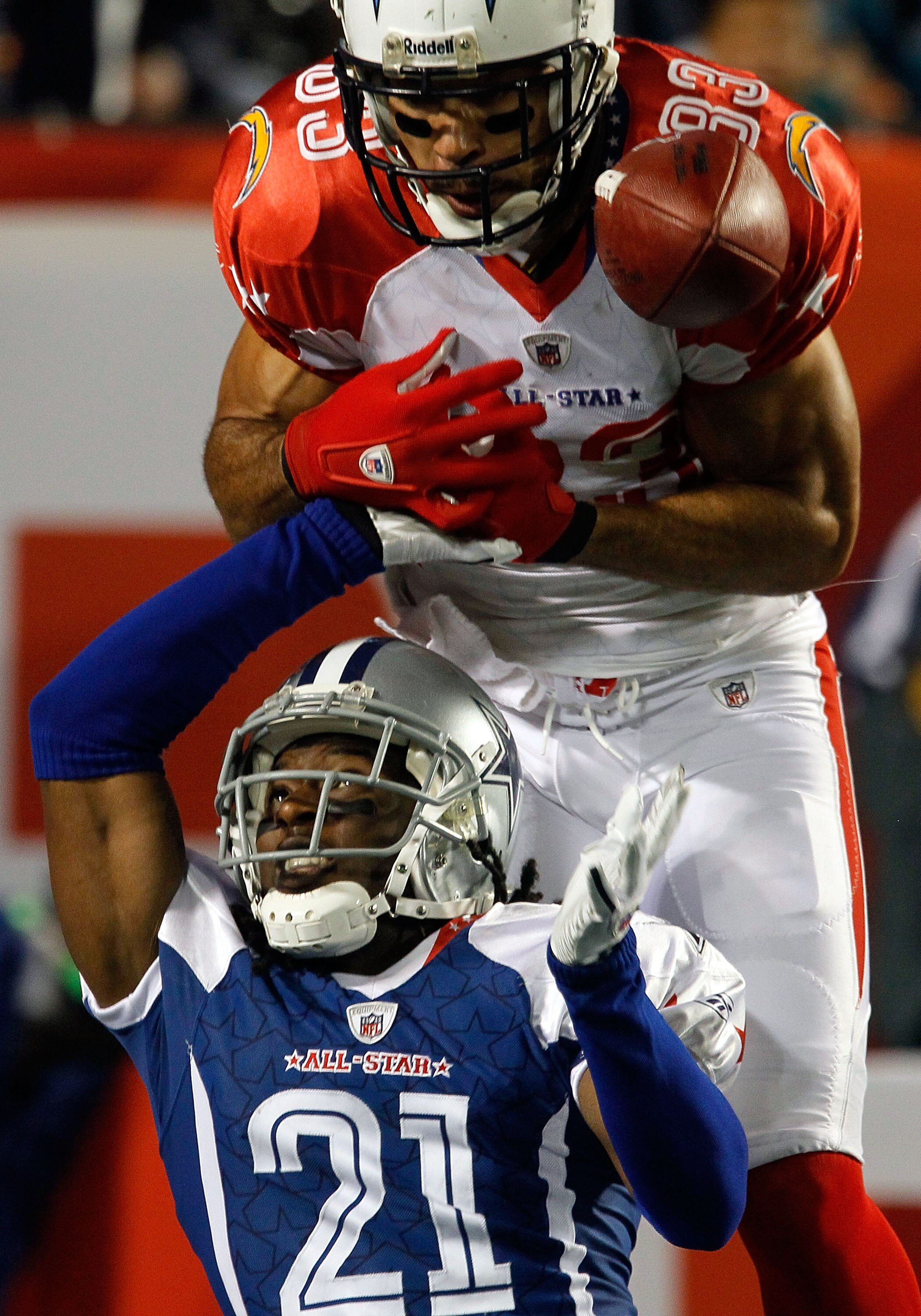 MIAMI GARDENS, FL - JANUARY 31:  Terence Newman #41 of the Dallas Cowboys breaks up a pass intended for Vincent Jackson #83 of the San Diego Chargers during the 2010 AFC-NFC Pro Bowl at Sun Life Stadium on January 31, 2010 in Miami Gardens, Florida.  (Pho
