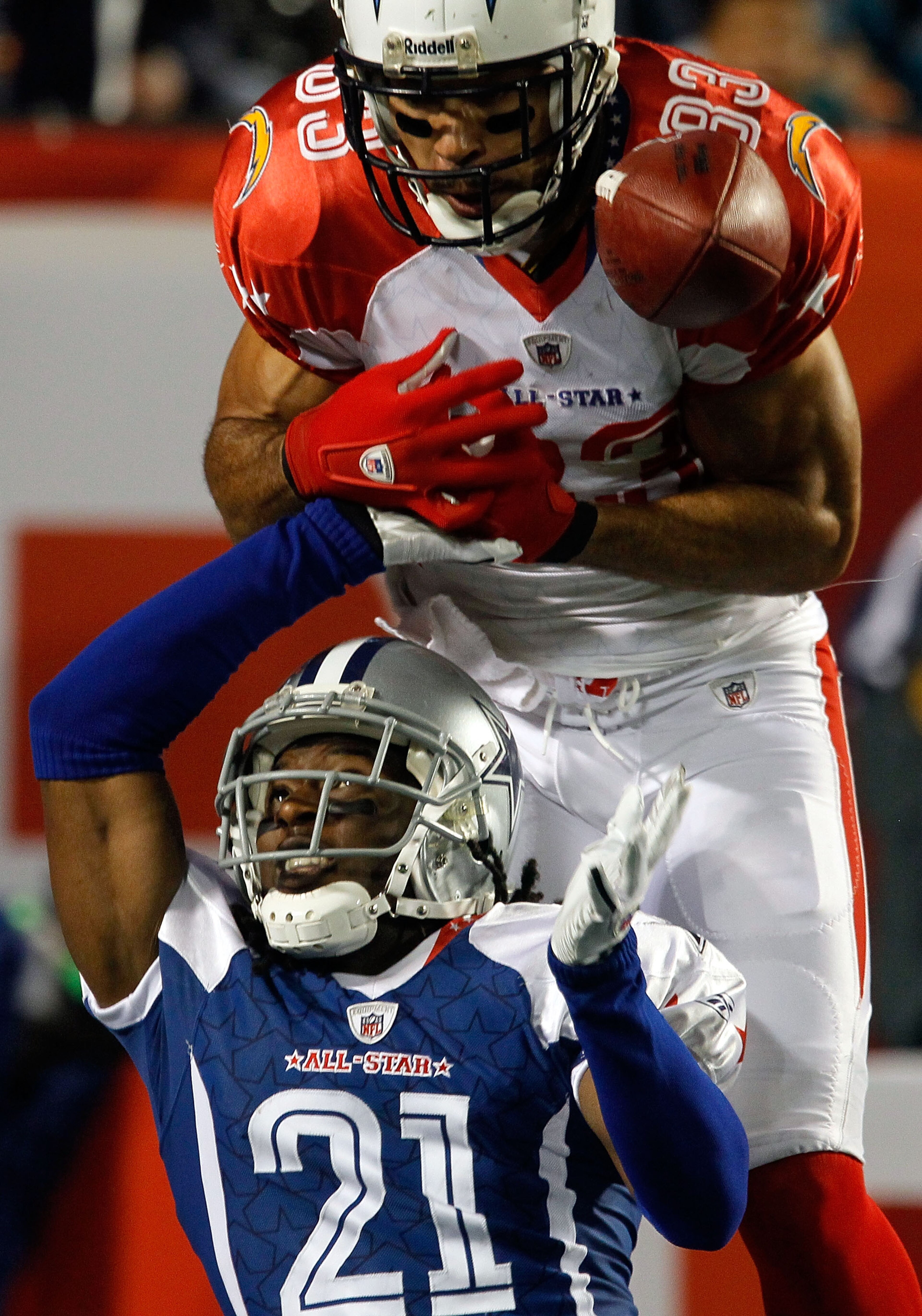 MIAMI GARDENS, FL - JANUARY 31:  Terence Newman #41 of the Dallas Cowboys breaks up a pass intended for Vincent Jackson #83 of the San Diego Chargers during the 2010 AFC-NFC Pro Bowl at Sun Life Stadium on January 31, 2010 in Miami Gardens, Florida.  (Pho