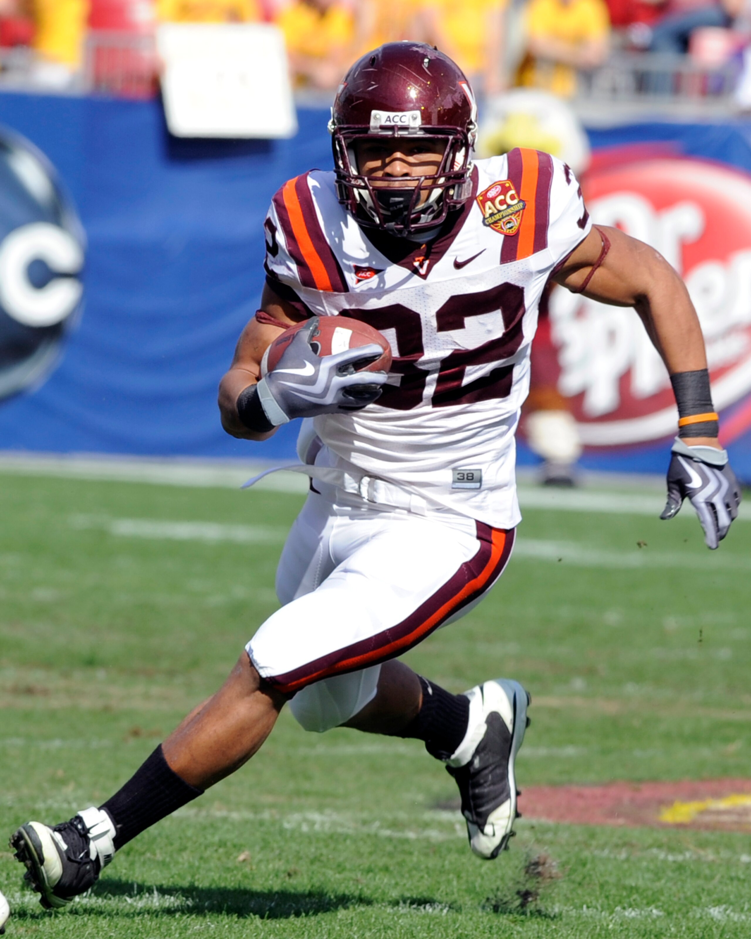 TAMPA, FL - DECEMBER 6: Running back Darren Evans #32 of the Virginia Tech Hokies rushes upfield against the Boston College Eagles in the 2008 ACC Football Championship game at Raymond James Stadium on December 6, 2008 in Tampa, Florida.  (Photo by Al Mes