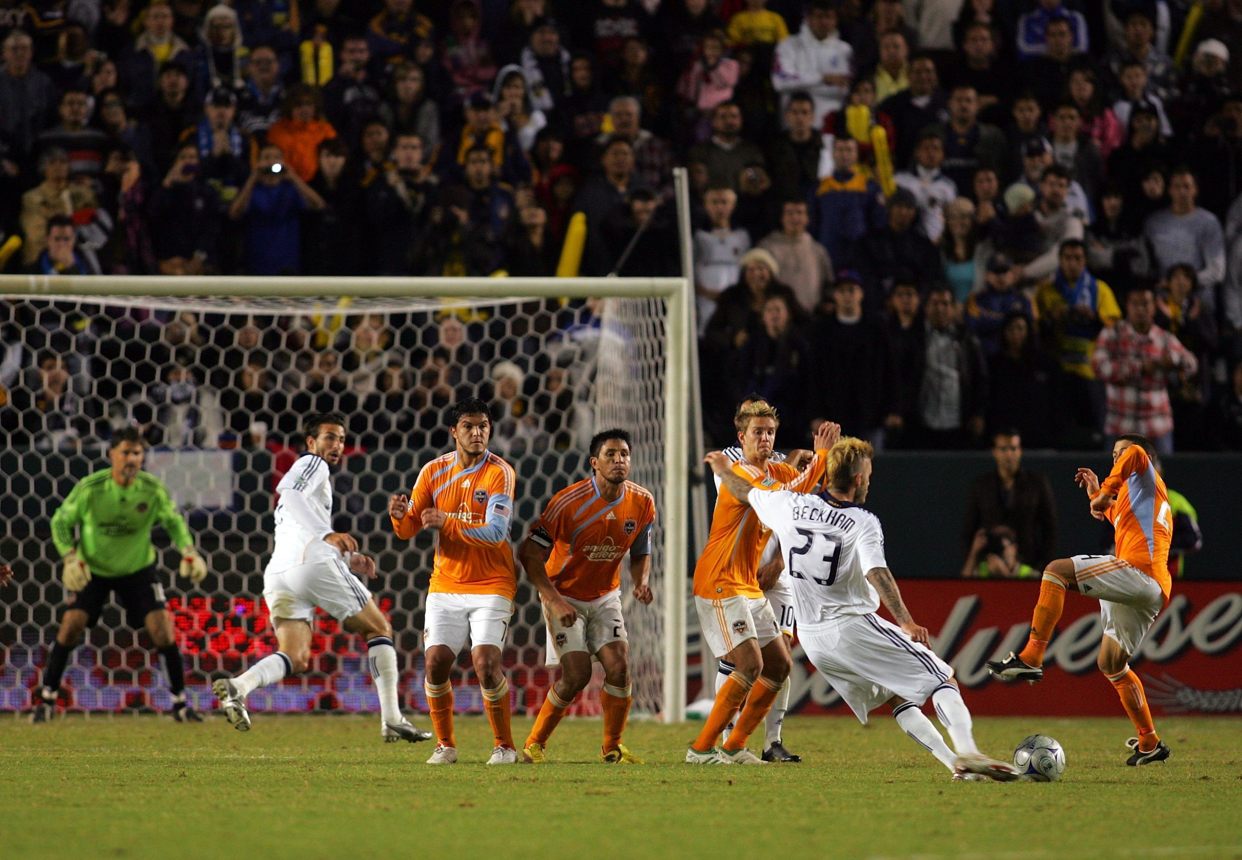 CARSON, CA - NOVEMBER 13:  David Beckham #23 of the Los Angeles Galaxy takes a free kick during the MLS Western Conference Championship match against the Houston Dynamo at The Home Depot Center on November 13, 2009 in Carson, California. The Galaxy defeat
