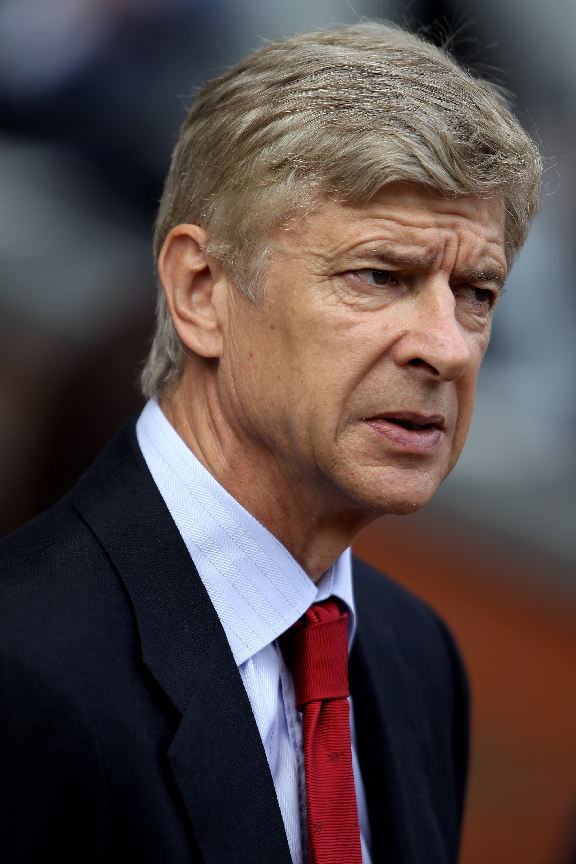 BLACKBURN, ENGLAND - AUGUST 28:  Arsenal Manager Arsene Wenger looks on during the Barclays Premier League match between Blackburn Rovers and Arsenal at Ewood Park on August 28, 2010 in Blackburn, England.  (Photo by Clive Brunskill/Getty Images)