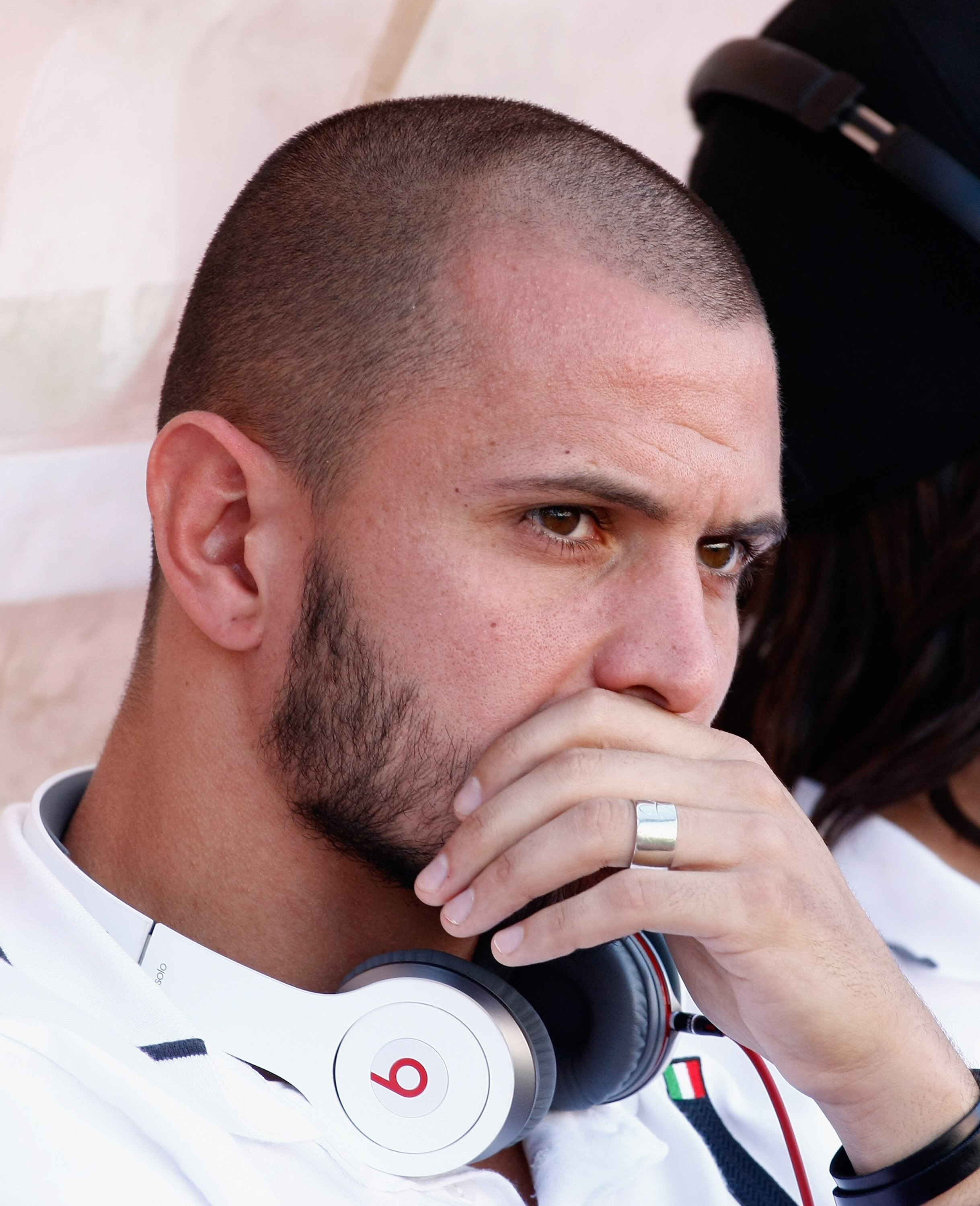 BARI, ITALY - AUGUST 29:  Simone Pepe of Juventus FC looks on before the Serie A match between Bari and Juventus at Stadio San Nicola on August 29, 2010 in Bari, Italy.  (Photo by Maurizio Lagana/Getty Images)