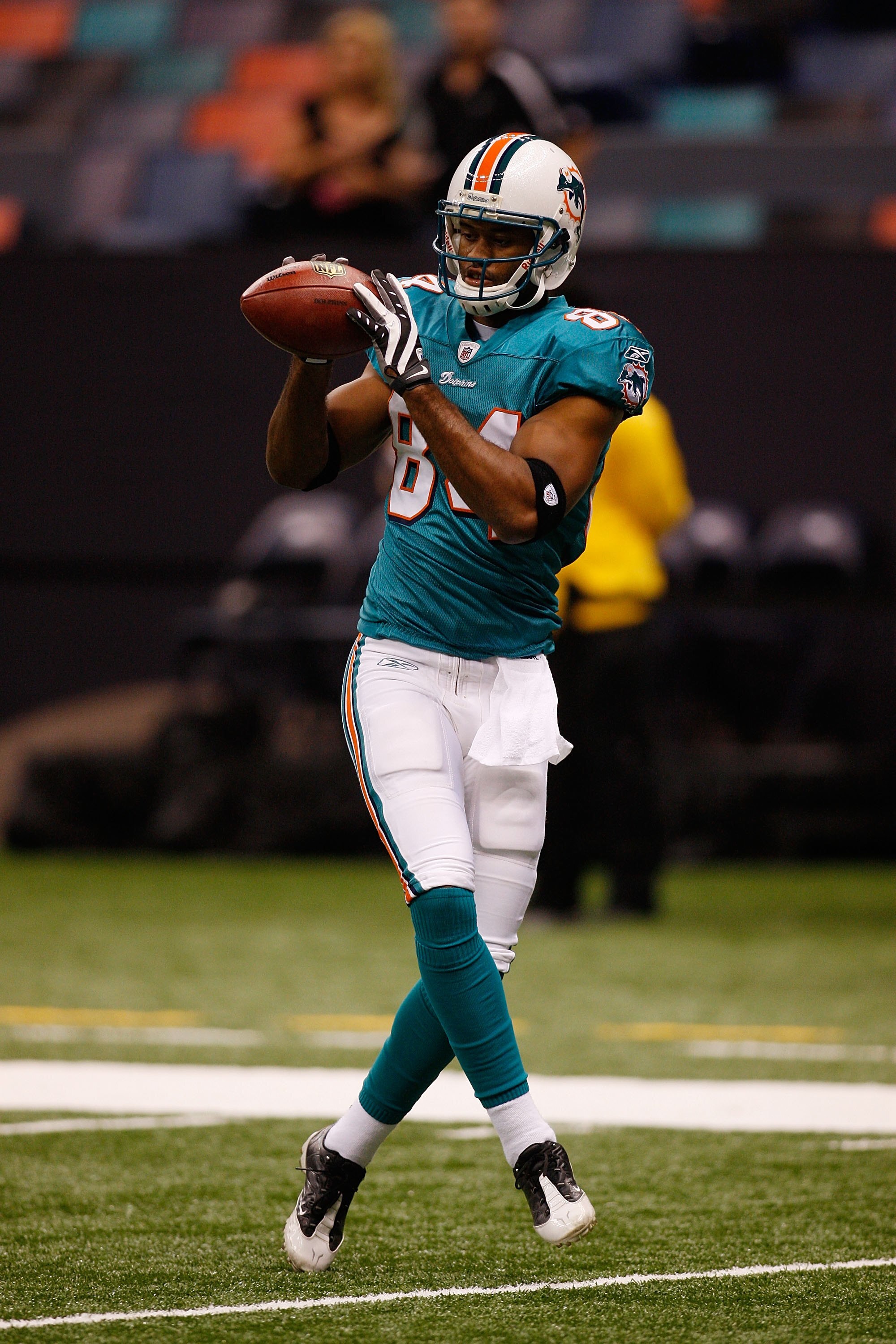 NEW ORLEANS - SEPTEMBER 03:  Patrick Turner #84  of the Miami Dolphins during the pregame against the New Orleans Saints at the Louisiana Superdome on September 3, 2009 in New Orleans, Louisiana.  (Photo by Chris Graythen/Getty Images)