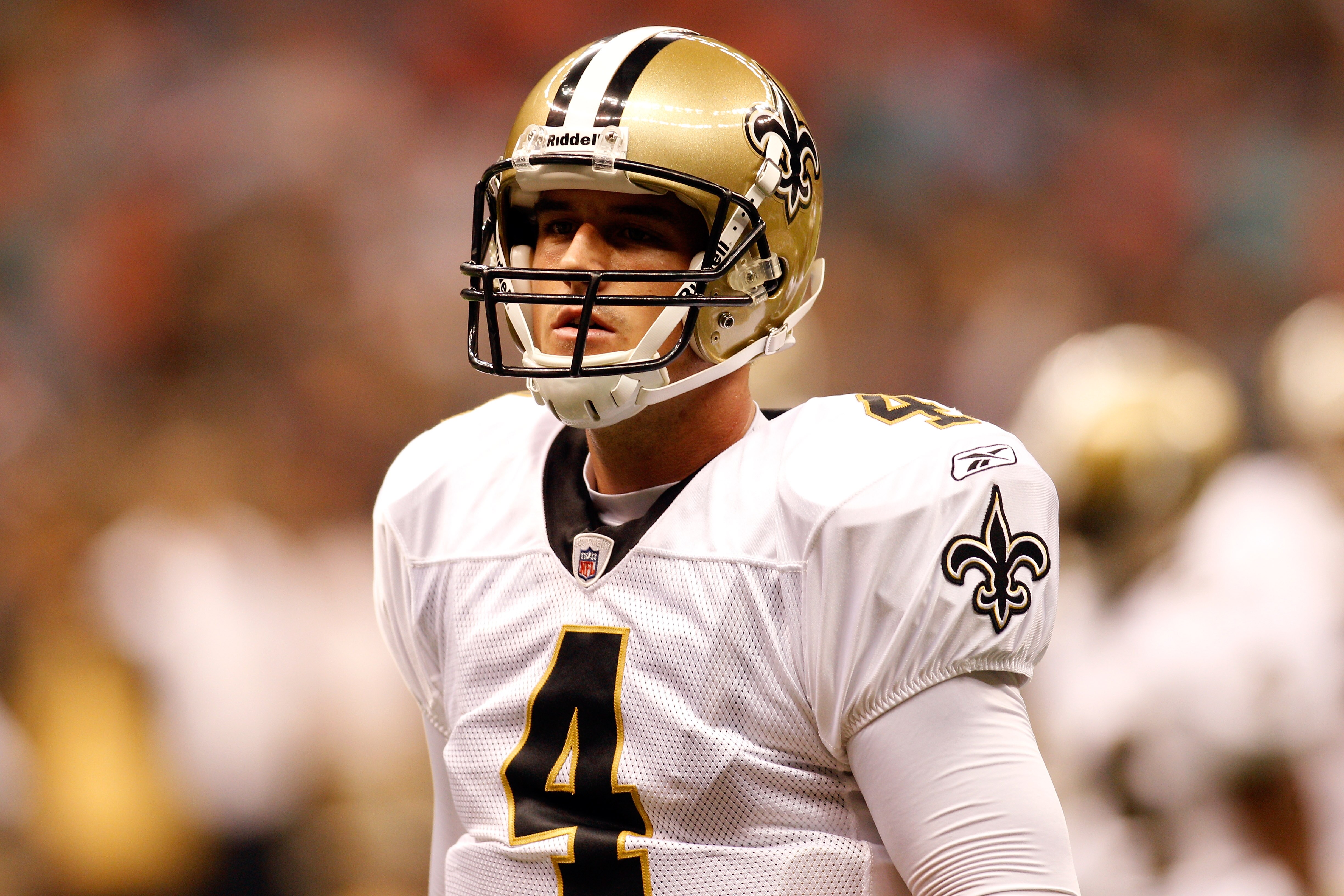 NEW ORLEANS - AUGUST 21:  Sean Canfield #4 of the New Orleans Saints warms up during pregame before playing the Houston Texans at the Louisiana Superdome on August 21, 2010 in New Orleans, Louisiana.  (Photo by Chris Graythen/Getty Images)