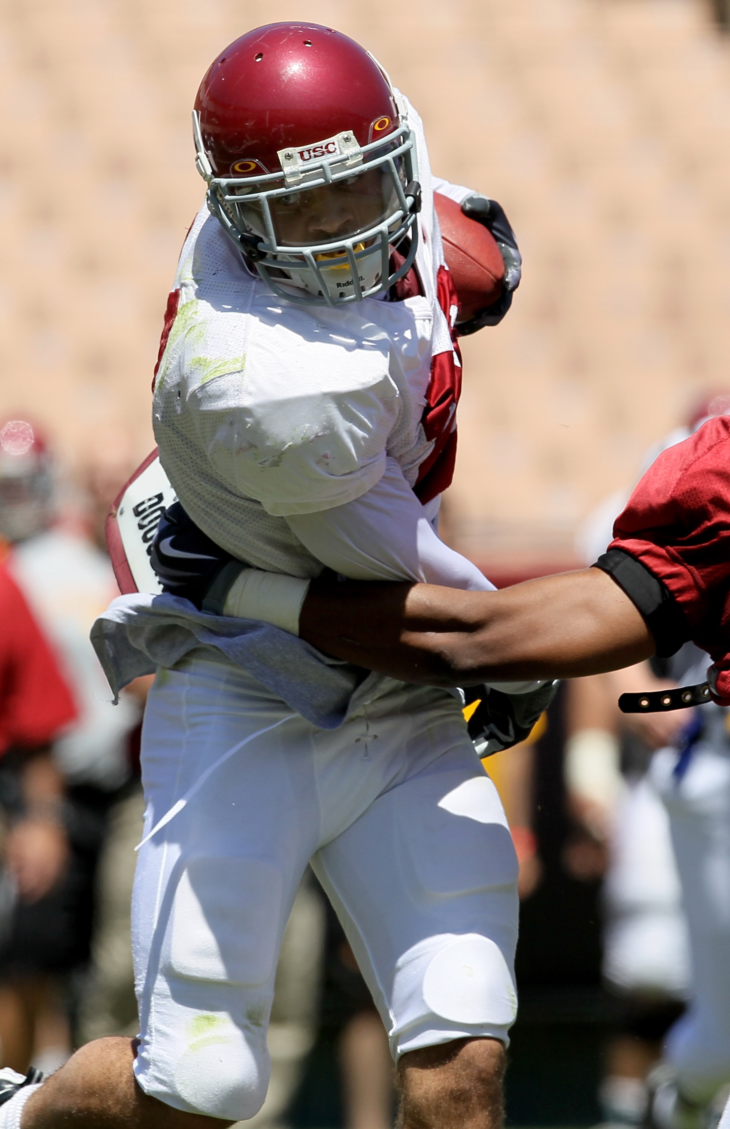 LOS ANGELES, CA - MAY 01: Running back Dillon Baxter #28 carries the ball during the USC Trojans spring game on May 1, 2010 at the Los Angeles Memorial Coliseum in Los Angeles, California. (Photo by Stephen Dunn/Getty Images) LOS ANGELES, CA - MAY 01: Running back Dillon Baxter #28 carries the ball during the USC Trojans spring game on May 1, 2010 at the Los Angeles Memorial Coliseum in Los Angeles, California. (Photo by Stephen Dunn/Getty Images)