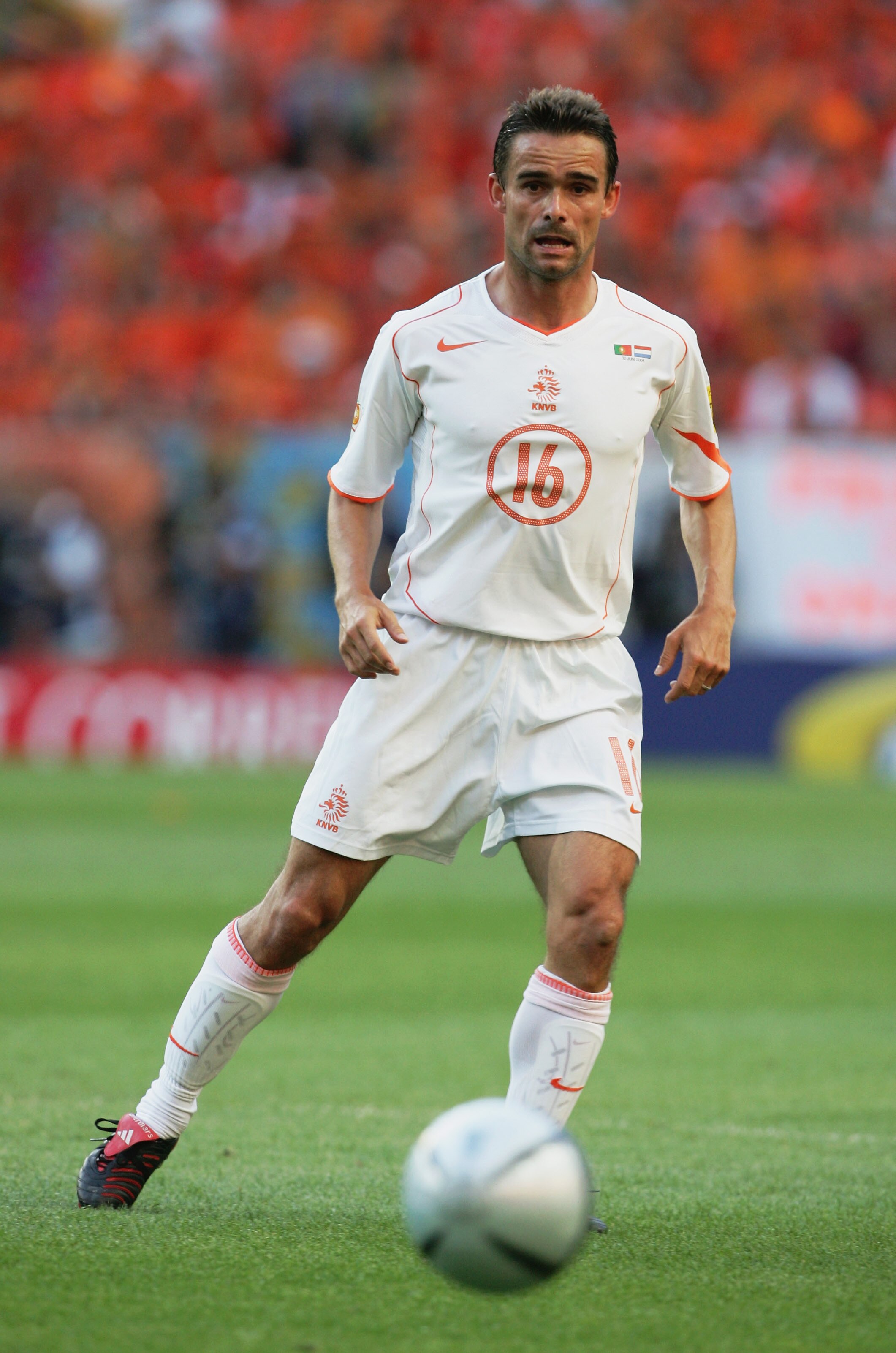 LISBON, PORTUGAL - JUNE 30:  Marc Overmars of Holland in action during the UEFA Euro 2004 Semi Final match between Portugal and Holland at the Jose Alvalade Stadium on June 30, 2004 in Lisbon, Portugal. (Photo by Laurence Griffiths/Getty Images)