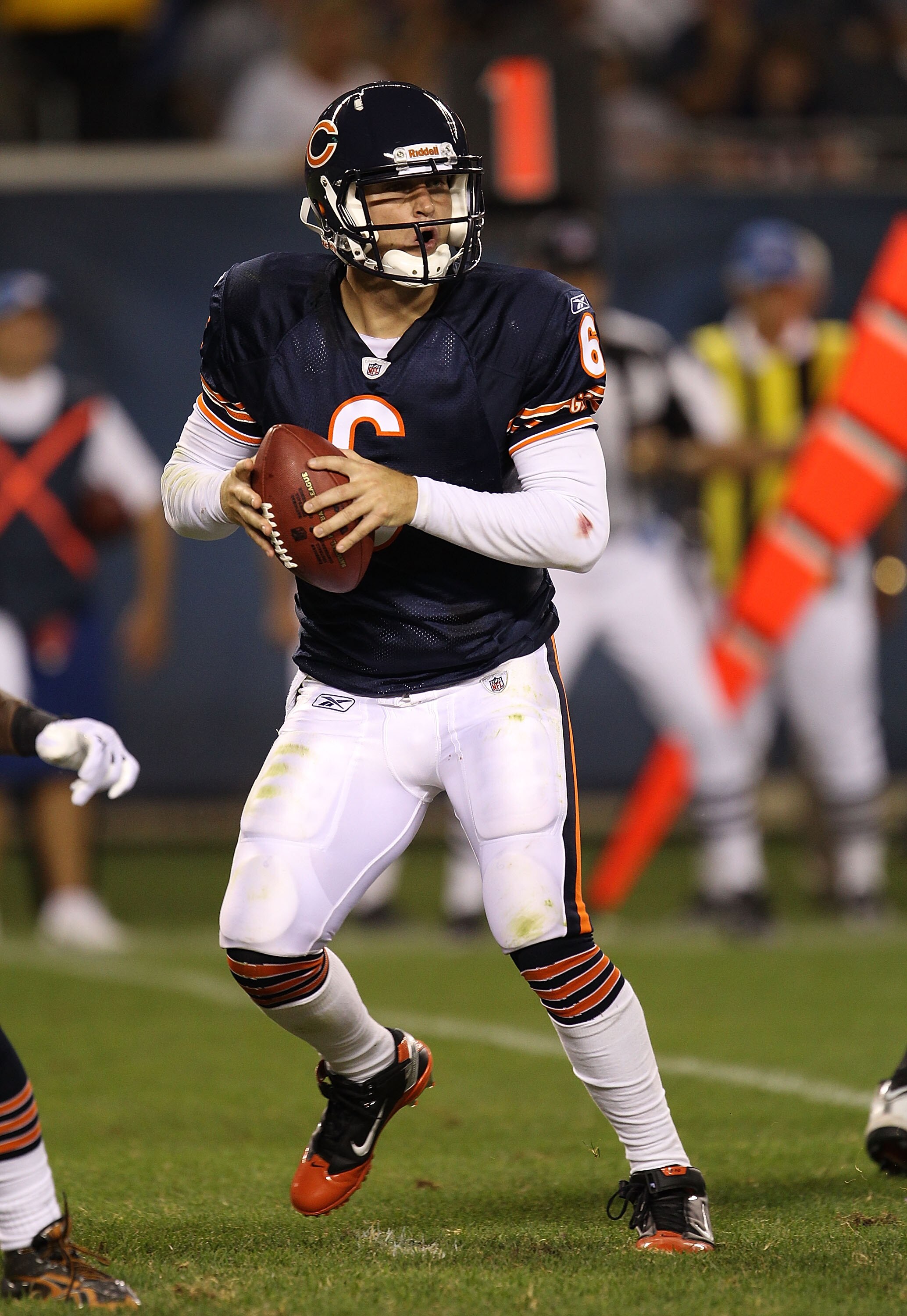 CHICAGO - AUGUST 28: Jay Cutler #6 of the Chicago Bears looks for a receiver against the Arizona Cardinals during a preseason game at Soldier Field on August 28, 2010 in Chicago, Illinois. The Cardinals defeated the Bears 14-9. (Photo by Jonathan Daniel/G