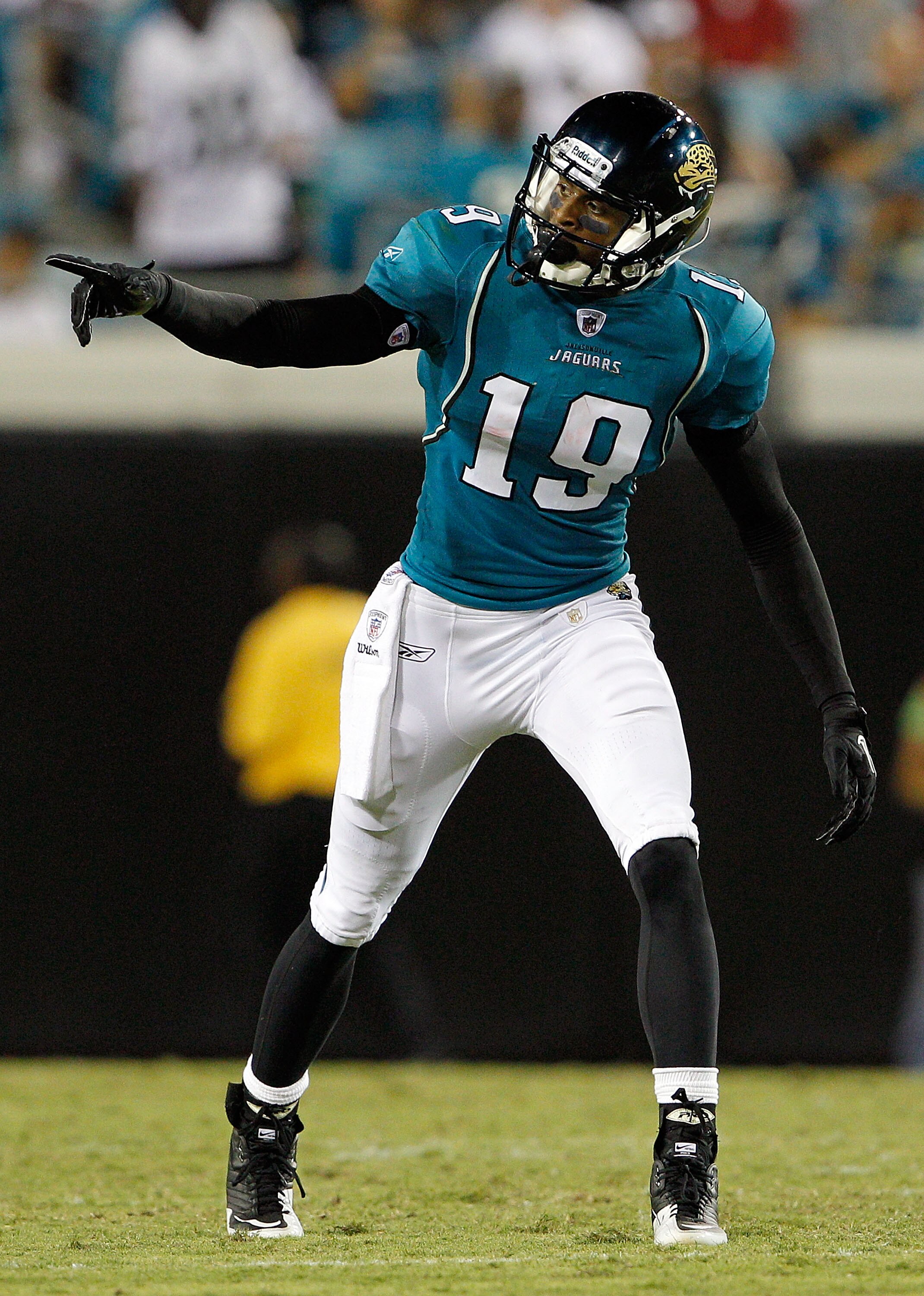 JACKSONVILLE, FL - SEPTEMBER 02:  Tiquan Underwood #19 of the Jacksonville Jaguars prepares to run a route during a preseason game against the Atlanta Falcons at EverBank Field on September 2, 2010 in Jacksonville, Florida.  (Photo by Sam Greenwood/Getty 