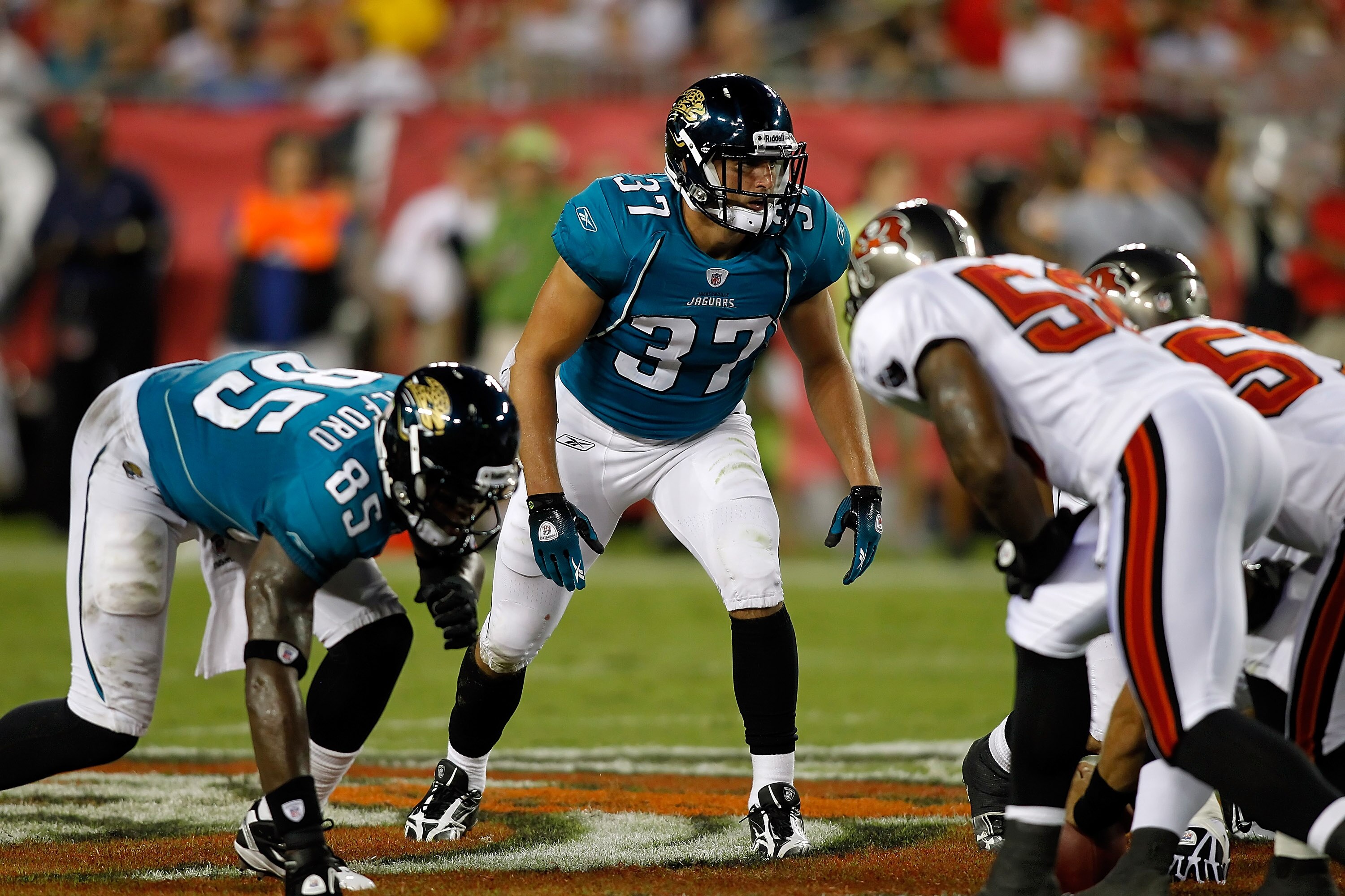 TAMPA, FL - AUGUST 28:  Safety Sean Considine #37 of the Jacksonville Jaguars rushes a punt against the Tampa Bay Buccaneers during a preseason game at Raymond James Stadium on August 28, 2010 in Tampa, Florida.  (Photo by J. Meric/Getty Images)