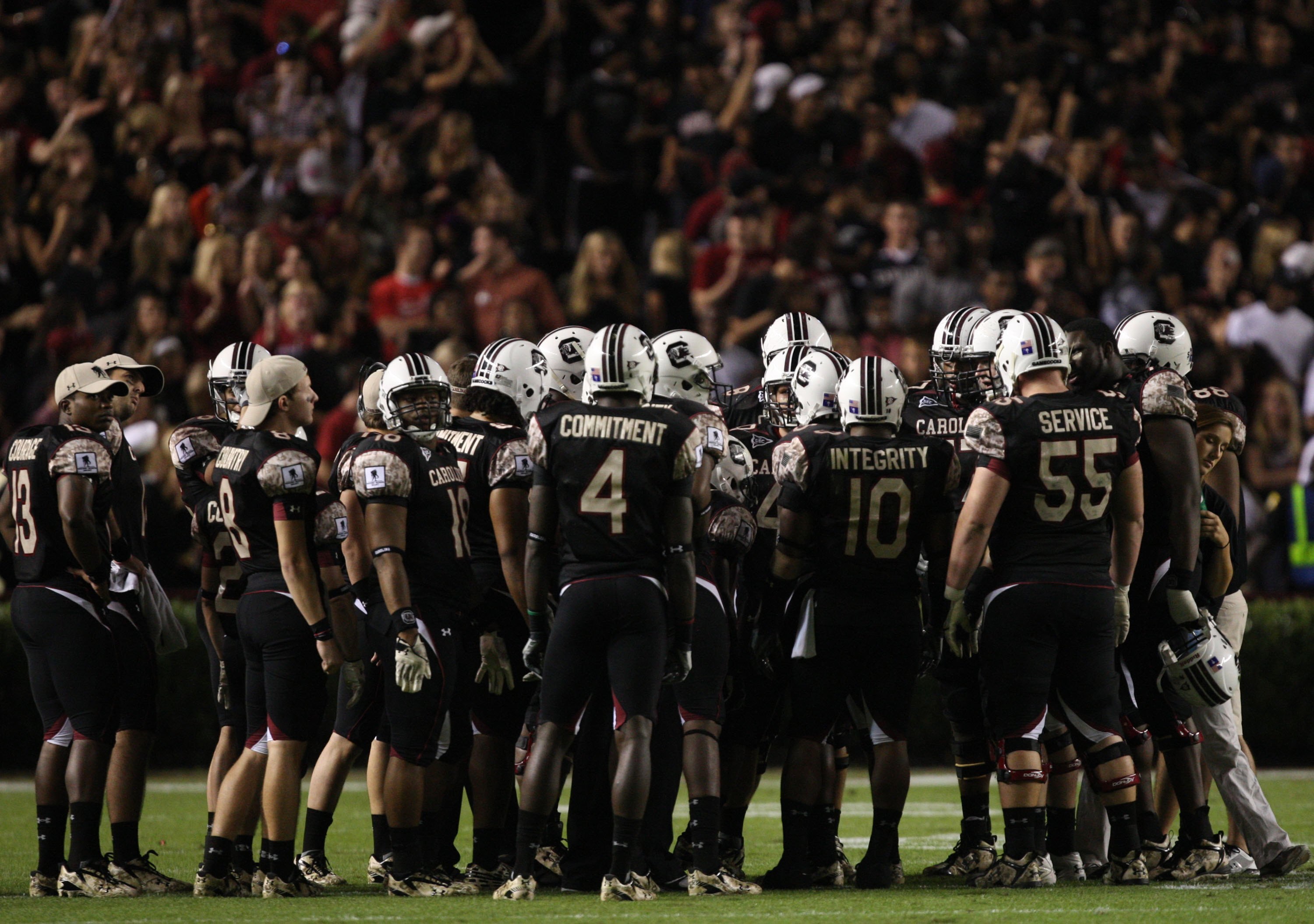 COLUMBIA, SC - NOVEMBER 14:  South Carolina Gamecocks players huddle during the game against the Florida Gators at Williams-Brice Stadium on November 14, 2009 in Columbia, South Carolina. (Photo by Streeter Lecka/Getty Images)