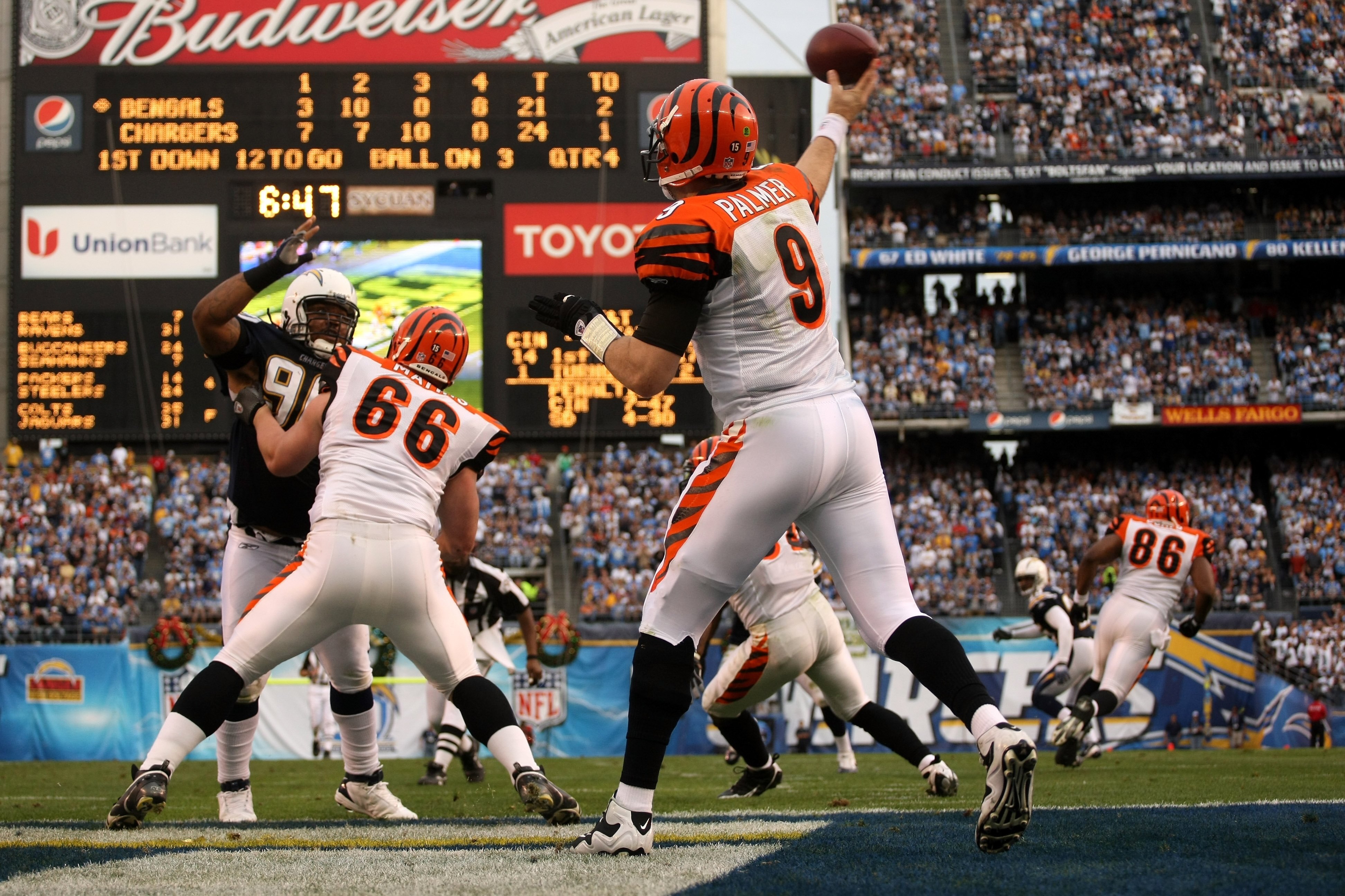 SAN DIEGO - DECEMBER 20:  Quarterback Carson Palmer #3 of the Cincinnati Bengals throws from the end zone against the San Diego Chargers on December 20, 2009 at Qualcomm Stadium in San Diego, California.  The Chargers won 27-24.  (Photo by Stephen Dunn/Ge