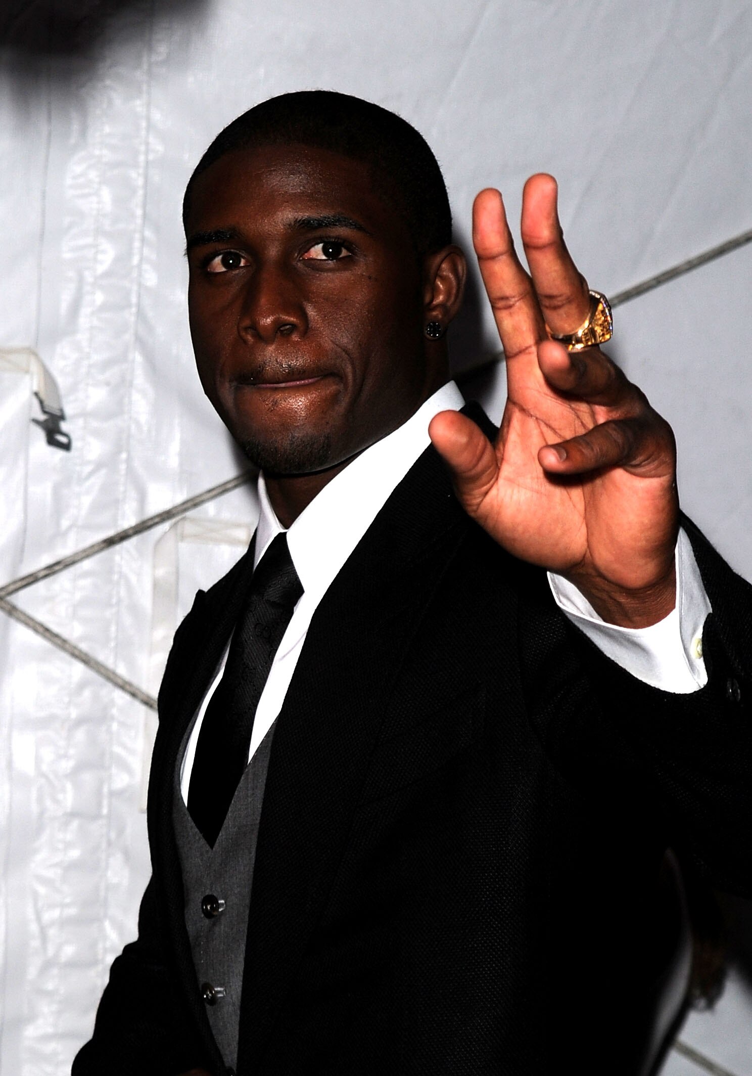 LOS ANGELES, CA - JULY 14: NFL running back Reggie Bush poses in press room during the 2010 ESPY Awards at Nokia Theatre L.A. Live on July 14, 2010 in Los Angeles, California. (Photo by Jason Merritt/Getty Images) LOS ANGELES, CA - JULY 14: NFL running back Reggie Bush poses in press room during the 2010 ESPY Awards at Nokia Theatre L.A. Live on July 14, 2010 in Los Angeles, California. (Photo by Jason Merritt/Getty Images)