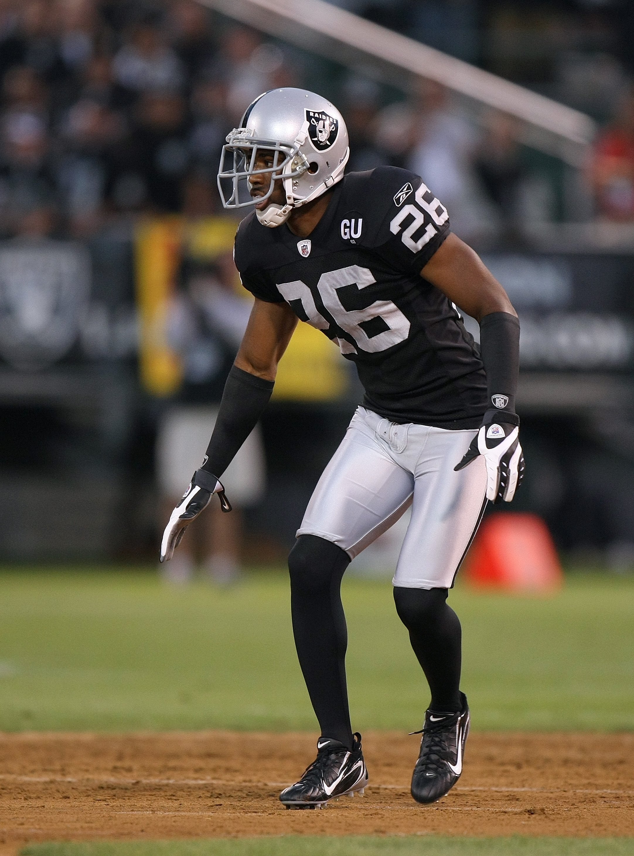 OAKLAND, CA - SEPTEMBER 8:  Stanford Routt #26 of the Oakland Raiders lines up in position during the NFL game against the Denver Broncos on September 8, 2008 at McAfee Coliseum in Oakland, California. The Broncos defeated the Raiders 41-14. (Photo by Jed