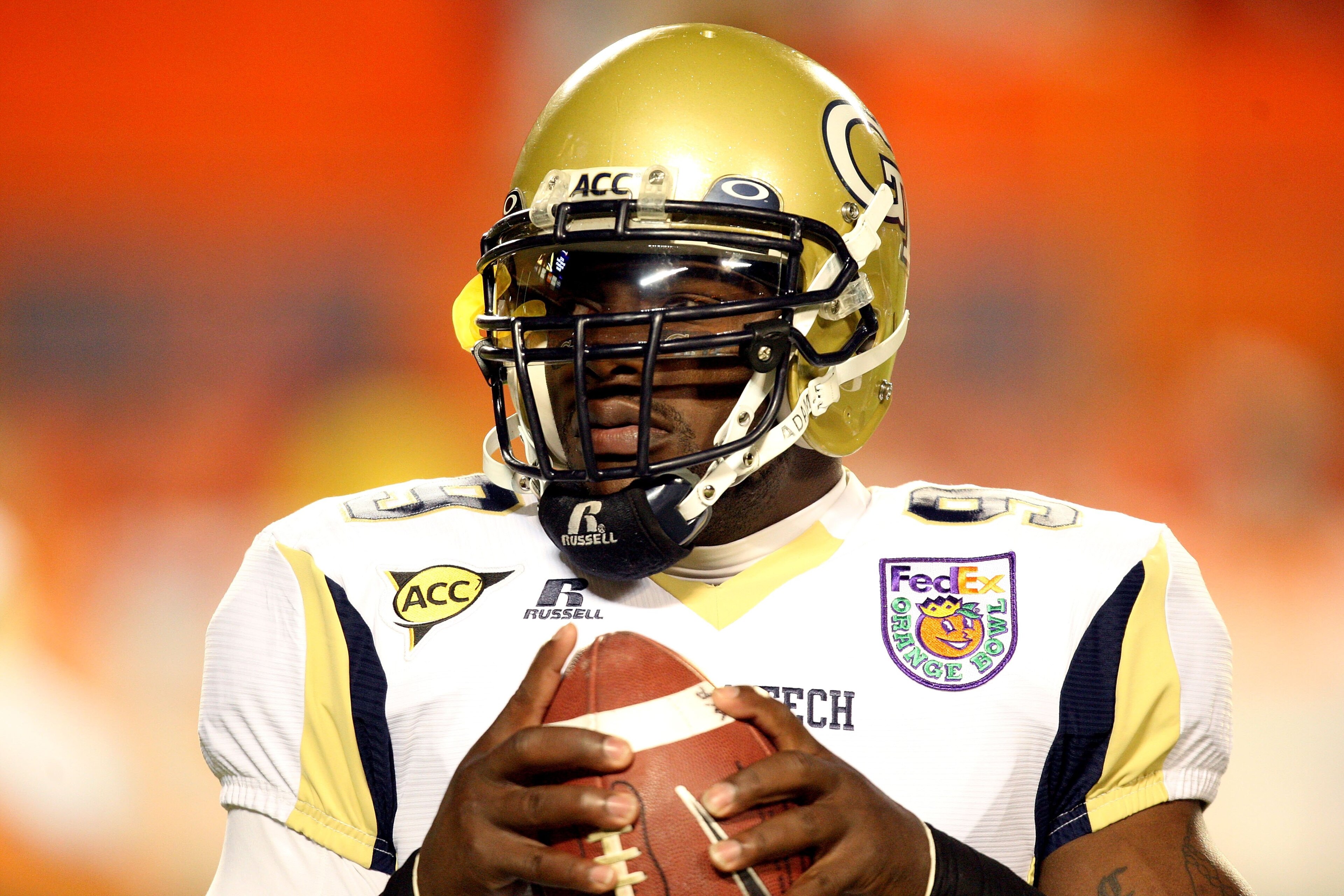 MIAMI GARDENS, FL - JANUARY 05:  Josh Nesbitt #9 of the Georgia Tech Yellow Jackets warms up against the Iowa Hawkeyes during the FedEx Orange Bowl at Land Shark Stadium on January 5, 2010 in Miami Gardens, Florida.  (Photo by Streeter Lecka/Getty Images)