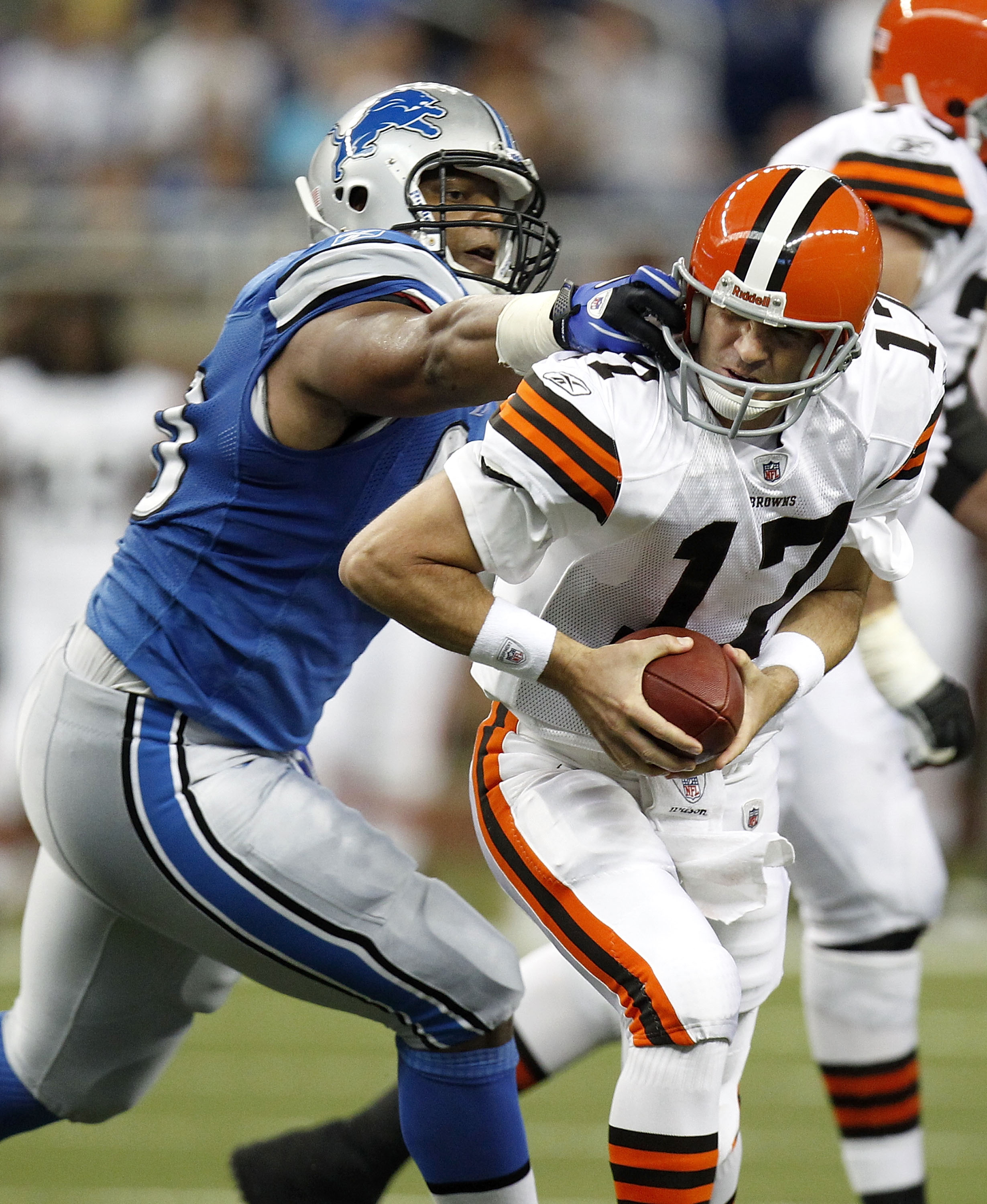 DETROIT - AUGUST 28: Ndamukong Suh #90 of the Detroit Lions grabs the face mask of Jake Delhomme #17 of the Cleveland Browns during a preseason game on August 28, 2010 at Ford Field in Detroit, Michigan. (Photo by Gregory Shamus/Getty Images)