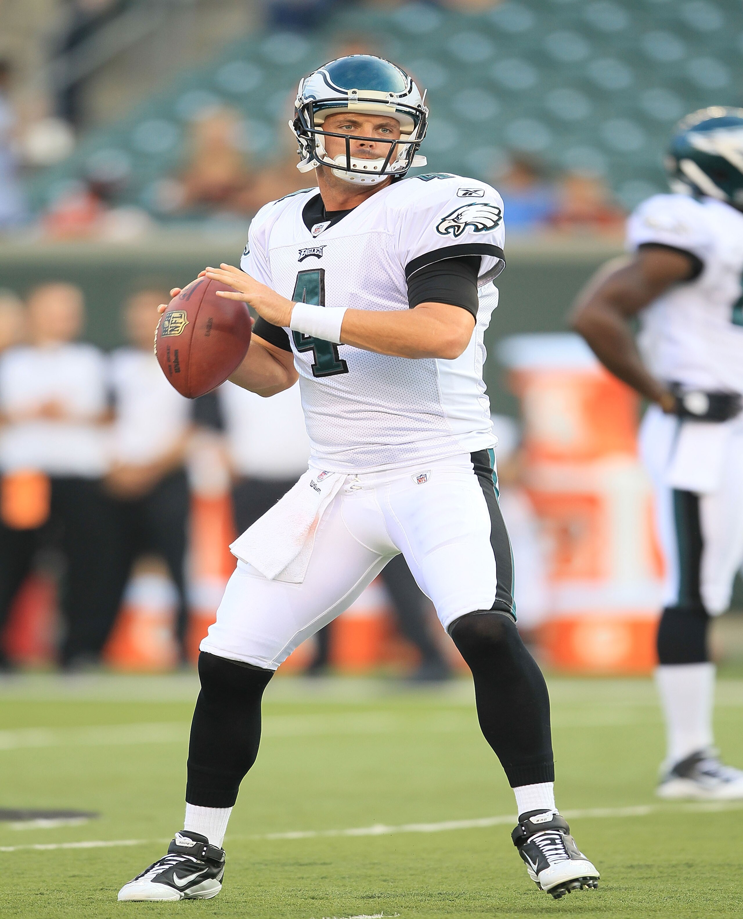 CINCINNATI - AUGUST 20:  Kevin Kolb #4 of the Philadelphia Eagles throws a pass during the NFL preseason game against the Cincinnati Bengals at Paul Brown Stadium on August 20, 2010 in Cincinnati, Ohio.  (Photo by Andy Lyons/Getty Images)