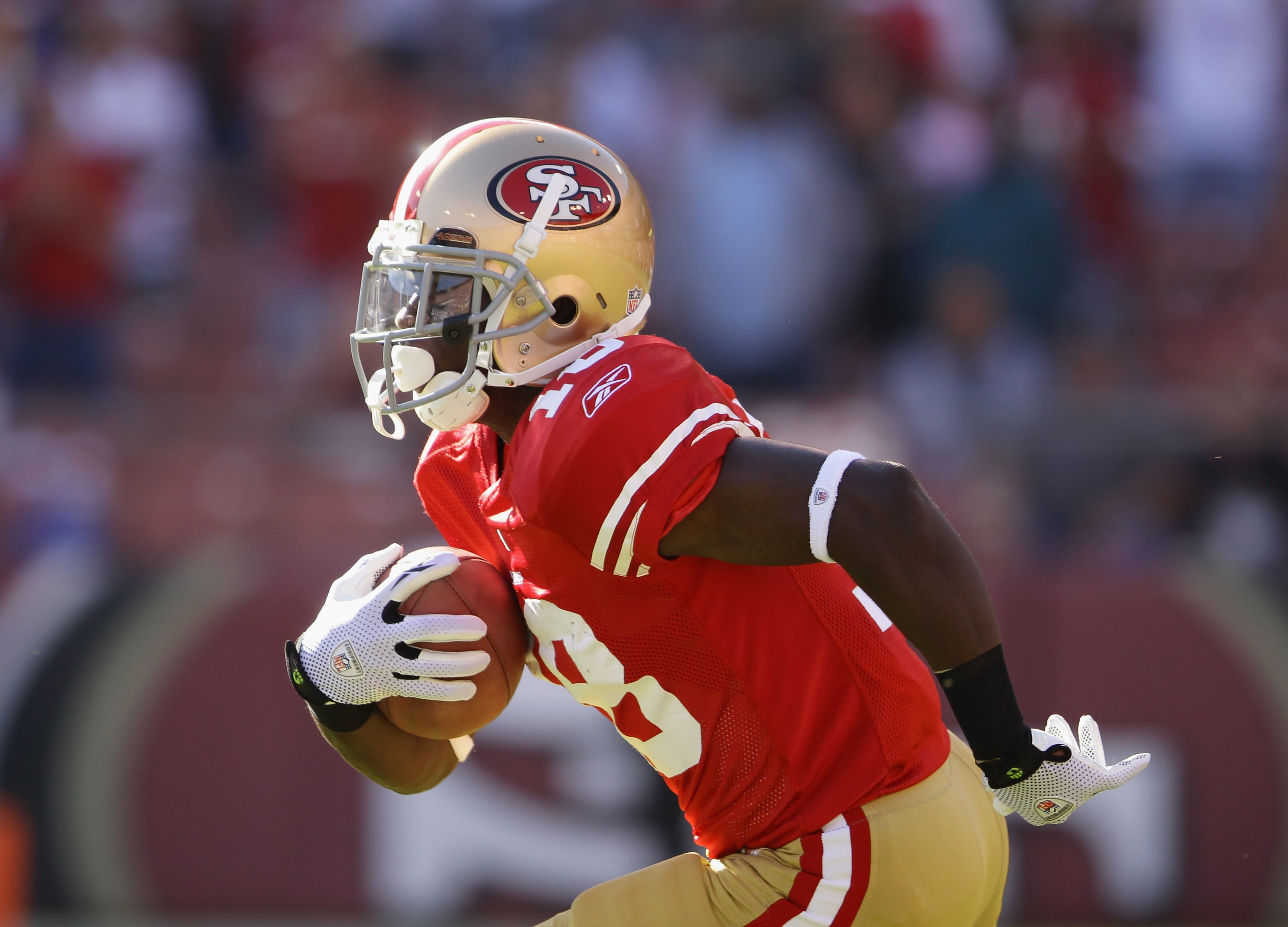 SAN FRANCISCO - AUGUST 22:  Bobby Guillory #18 of the San Francisco 49ers in action against the Minnesota Vikings at Candlestick Park on August 22, 2010 in San Francisco, California.  (Photo by Ezra Shaw/Getty Images)