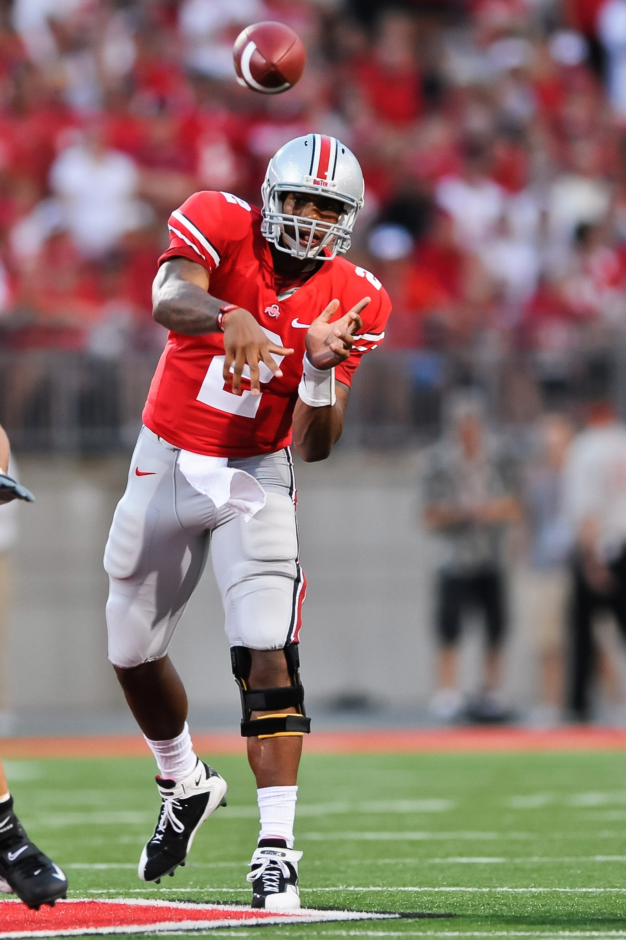 COLUMBUS, OH - SEPTEMBER 2: Terrelle Pryor #2 of the Ohio State Buckeyes passes the ball against the Marshall Thundering Herd at Ohio Stadium on September 2, 2010 in Columbus, Ohio. (Photo by Jamie Sabau/Getty Images)