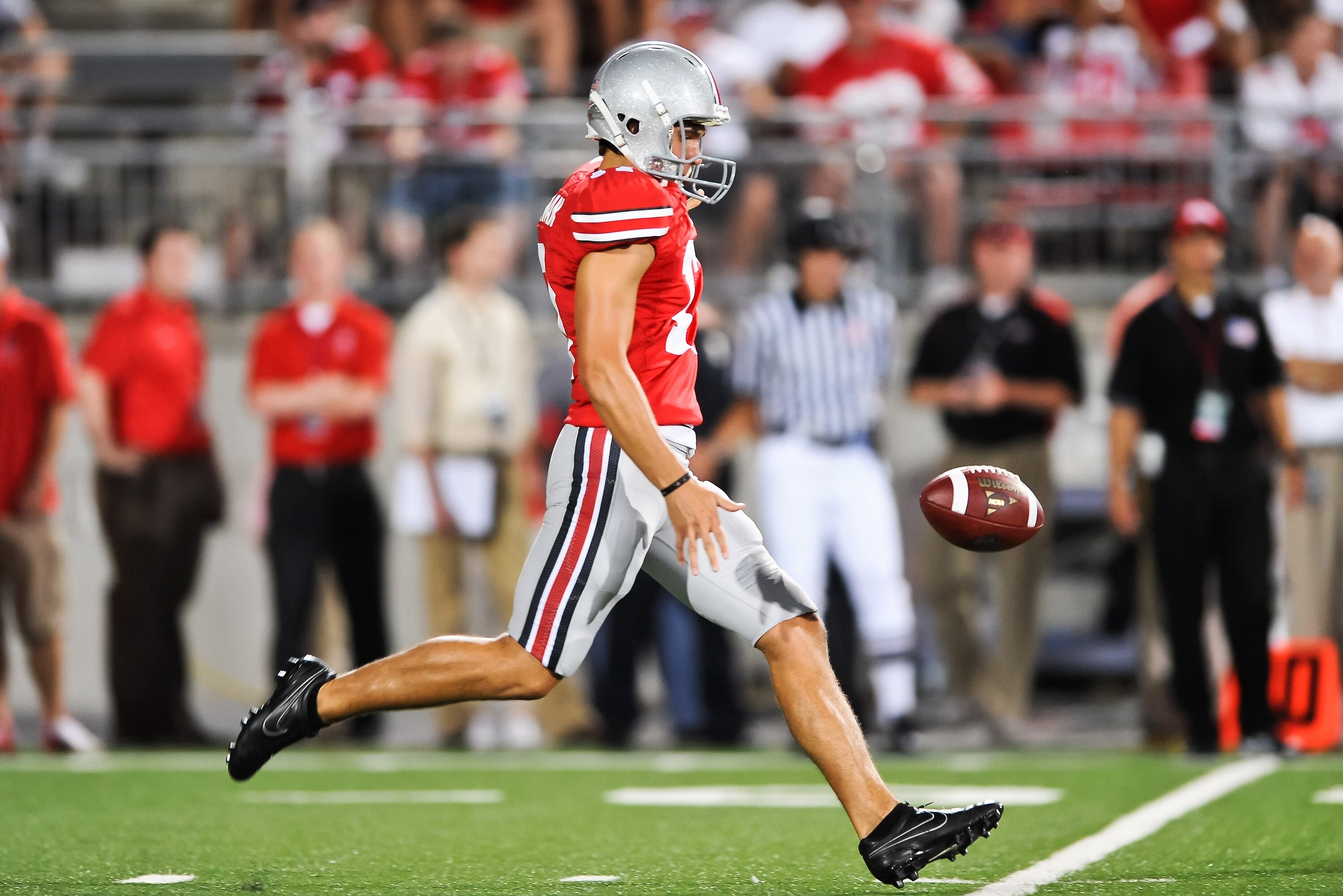 COLUMBUS, OH - SEPTEMBER 2: Ben Buchanan #17 of the Ohio State Buckeyes punts against the Marshall Thundering Herd at Ohio Stadium on September 2, 2010 in Columbus, Ohio. (Photo by Jamie Sabau/Getty Images)