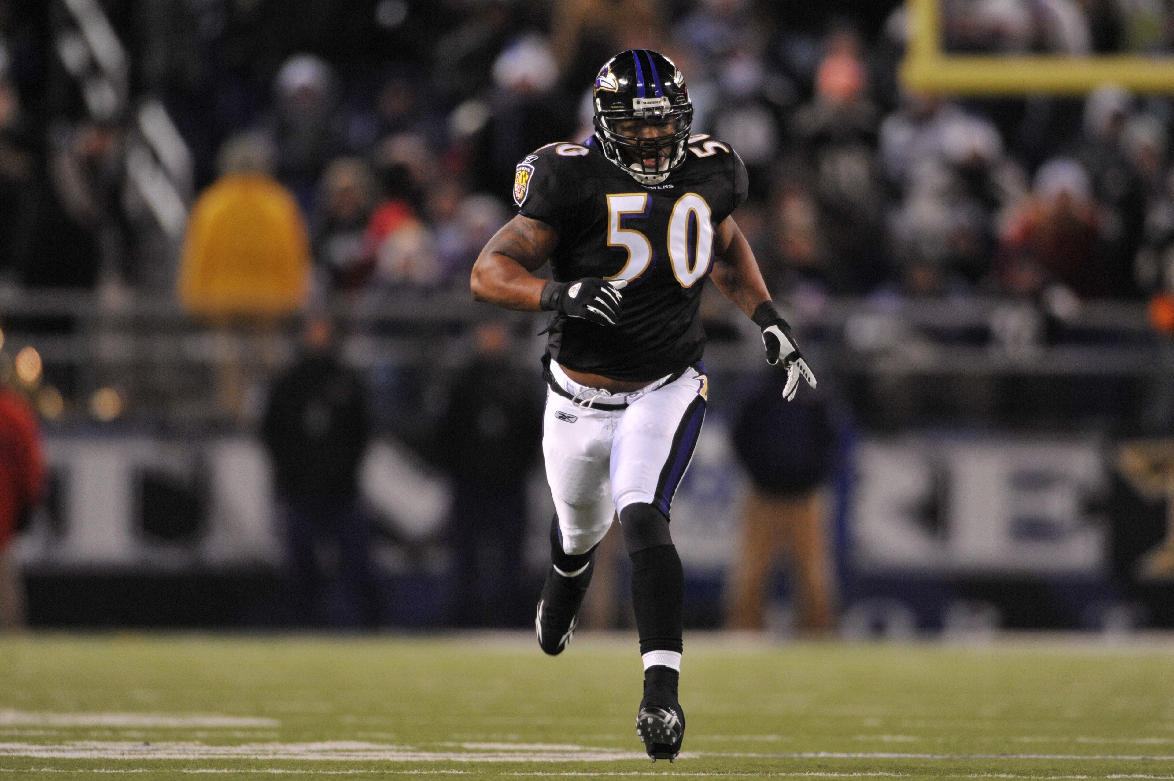 BALTIMORE - DECEMBER 20:  Antwan Barnes #50 of the Baltimore Ravens runs downfield against the Chicago Bears at M&T Bank Stadium on December 20, 2009 in Baltimore, Maryland. The Ravens defeated the Bears 31-7. (Photo by Larry French/Getty Images)