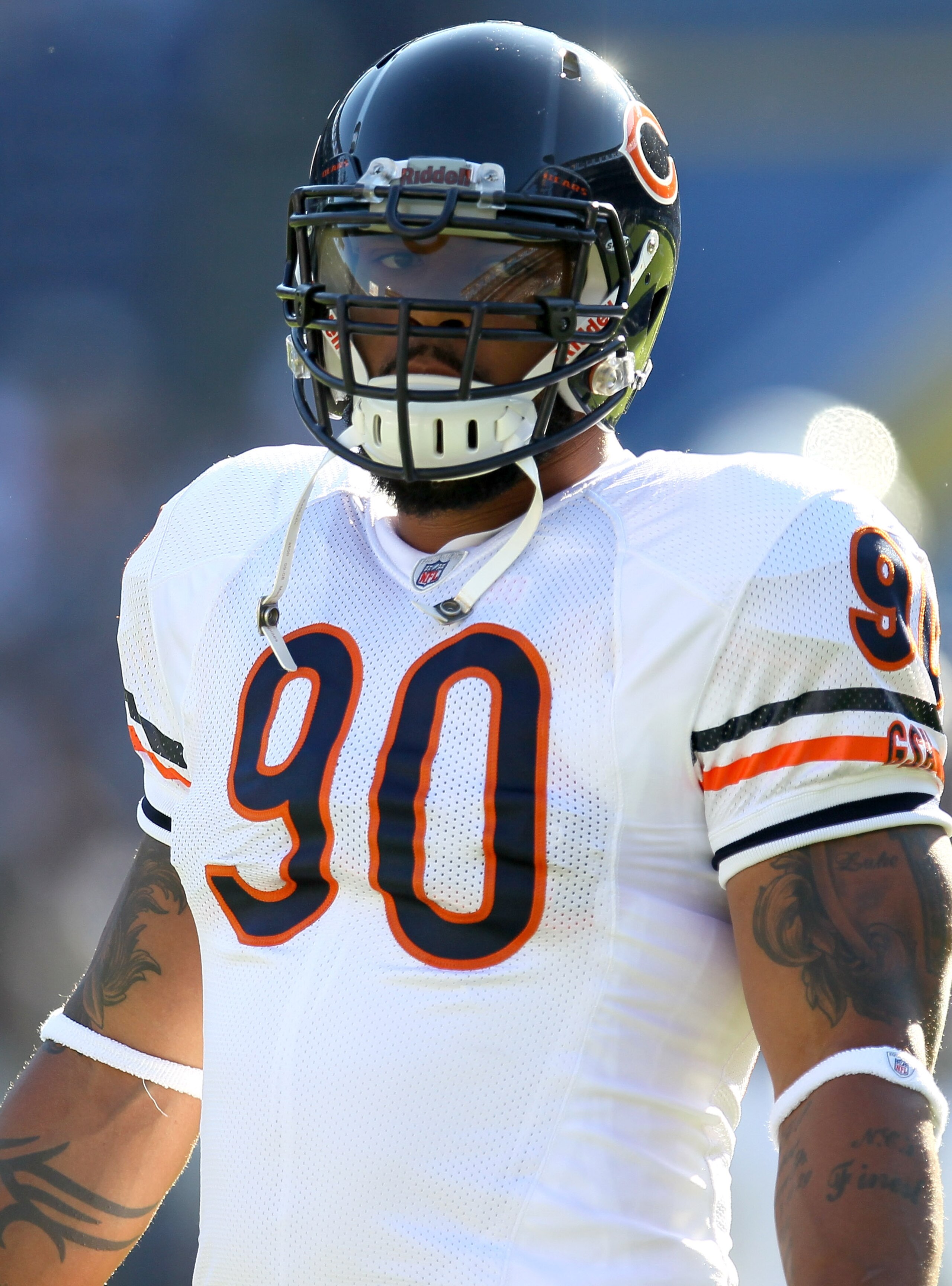 SAN DIEGO - AUGUST 14:  Defensive end Julius Peppers #90 of the Chicago Bearsduring the game with the San Diego Chargers on August 14, 2010 at Qualcomm Stadium in San Diego, California.  The Chargers won 25-10.  (Photo by Stephen Dunn/Getty Images)
