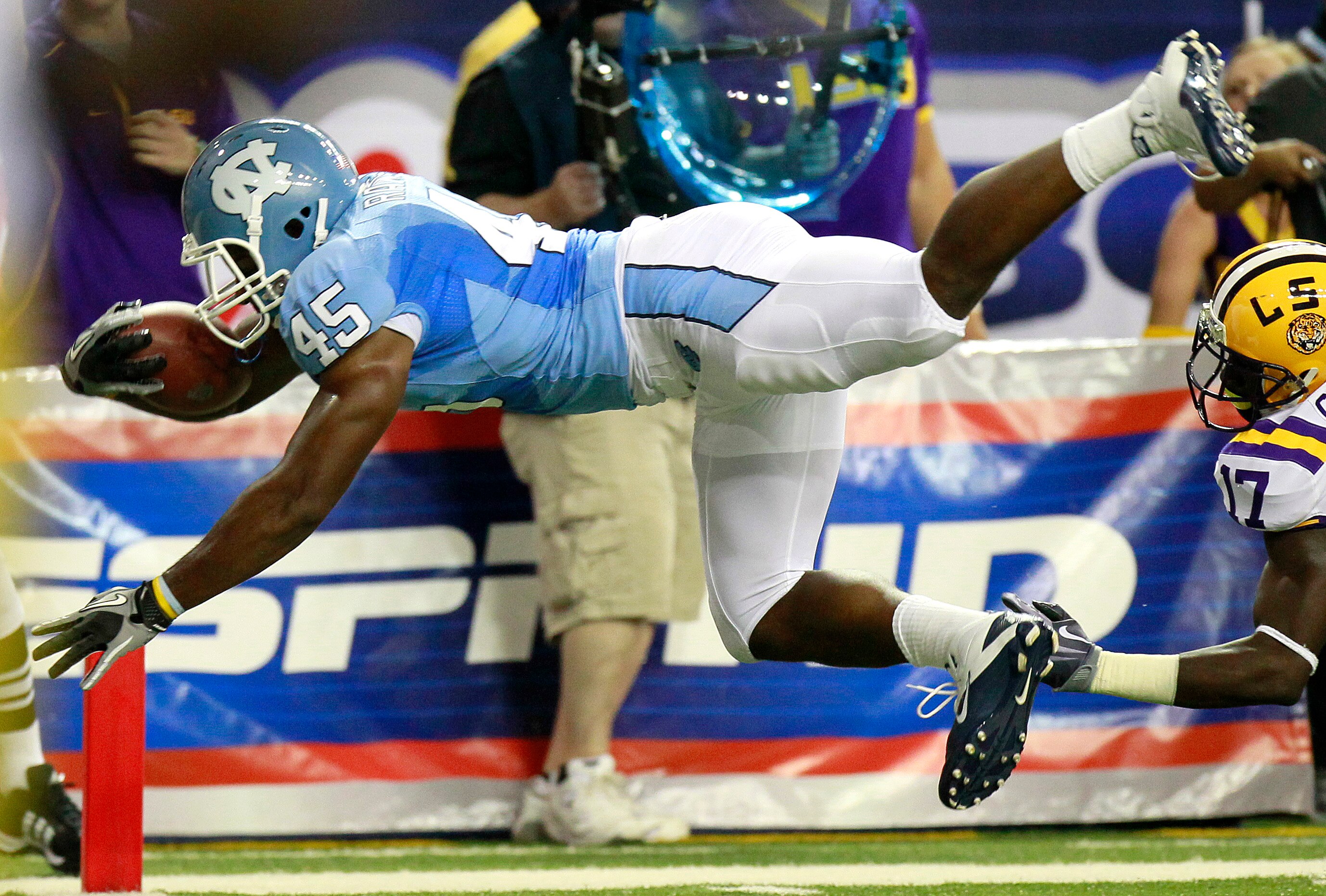 ATLANTA - SEPTEMBER 4: Devon Ramsay #45 of the North Carolina Tar Heels dives for a touchdown against the LSU Tigers at the Georgia Dome September 4, 2010 in Atlanta, Georgia.  (Photo by Kevin C. Cox/Getty Images)
