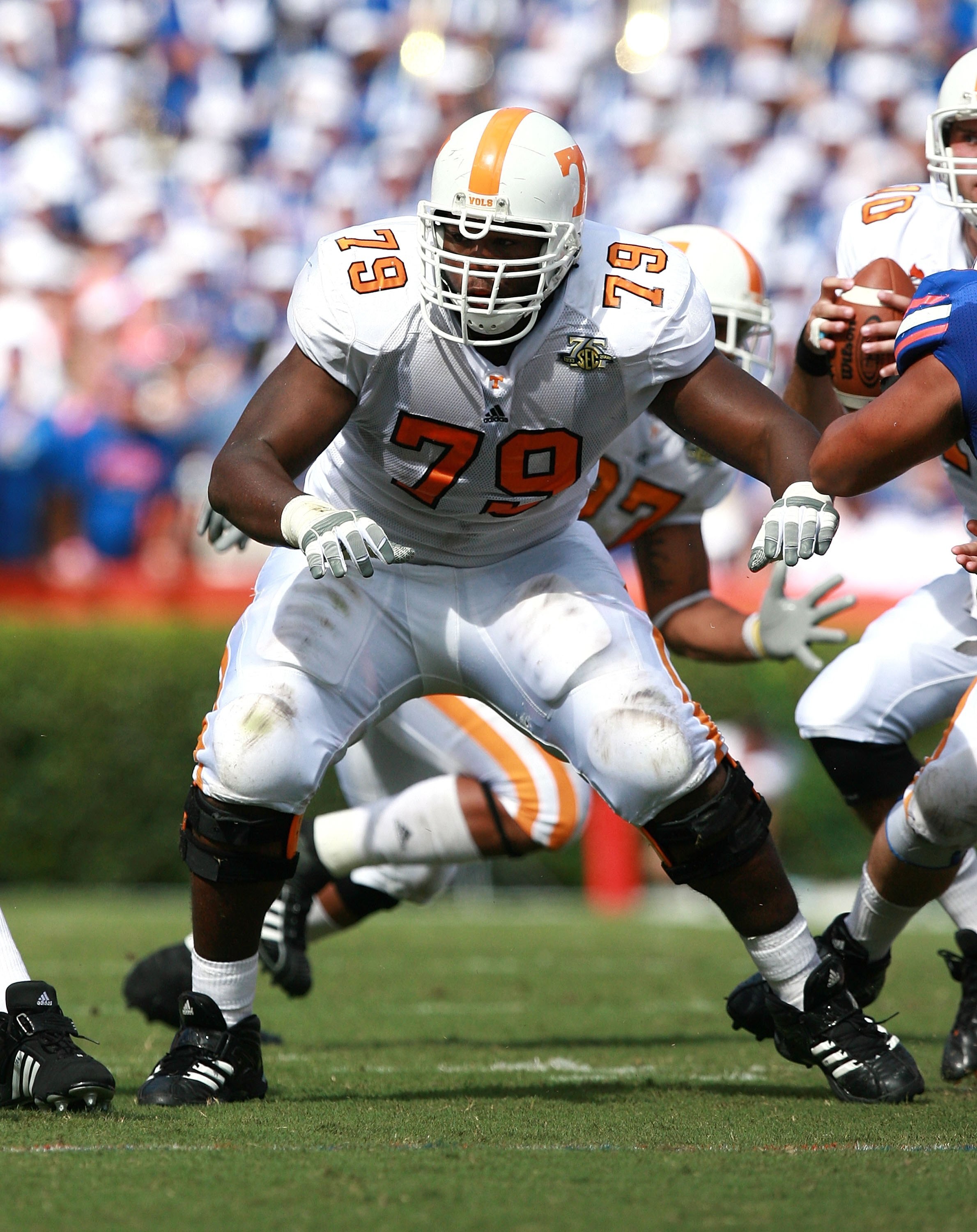 GAINESVILLE, FL - SEPTEMBER 15:  Offensive lineman Chris Scott #79 of the Tennessee Volunteers blocks against the Florida Gators at Ben Hill Griffin Stadium on September 15, 2007 in Gainesville, Florida. Florida defeated Tennessee 59-20.  (Photo by Doug B