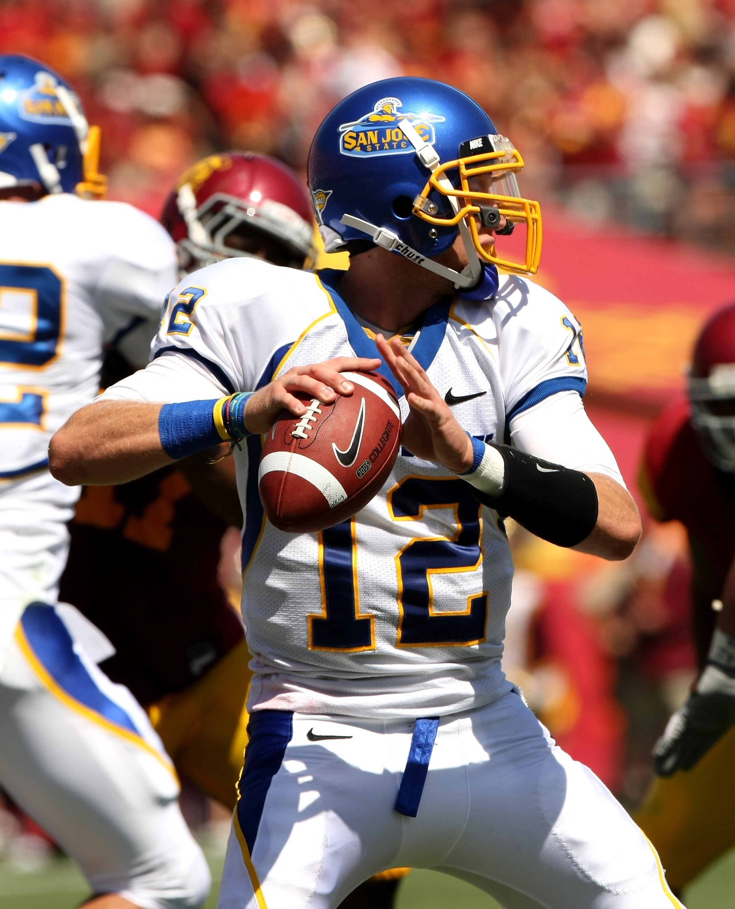 LOS ANGELES, CA - SEPTEMBER 05:  Quarterback Jordan La Secla #12 of the San Jose State Spartans throws a pass against the USC Trojans  on September 5, 2009 at the Los Angeles Coliseum in Los Angeles, California.  (Photo by Stephen Dunn/Getty Images)