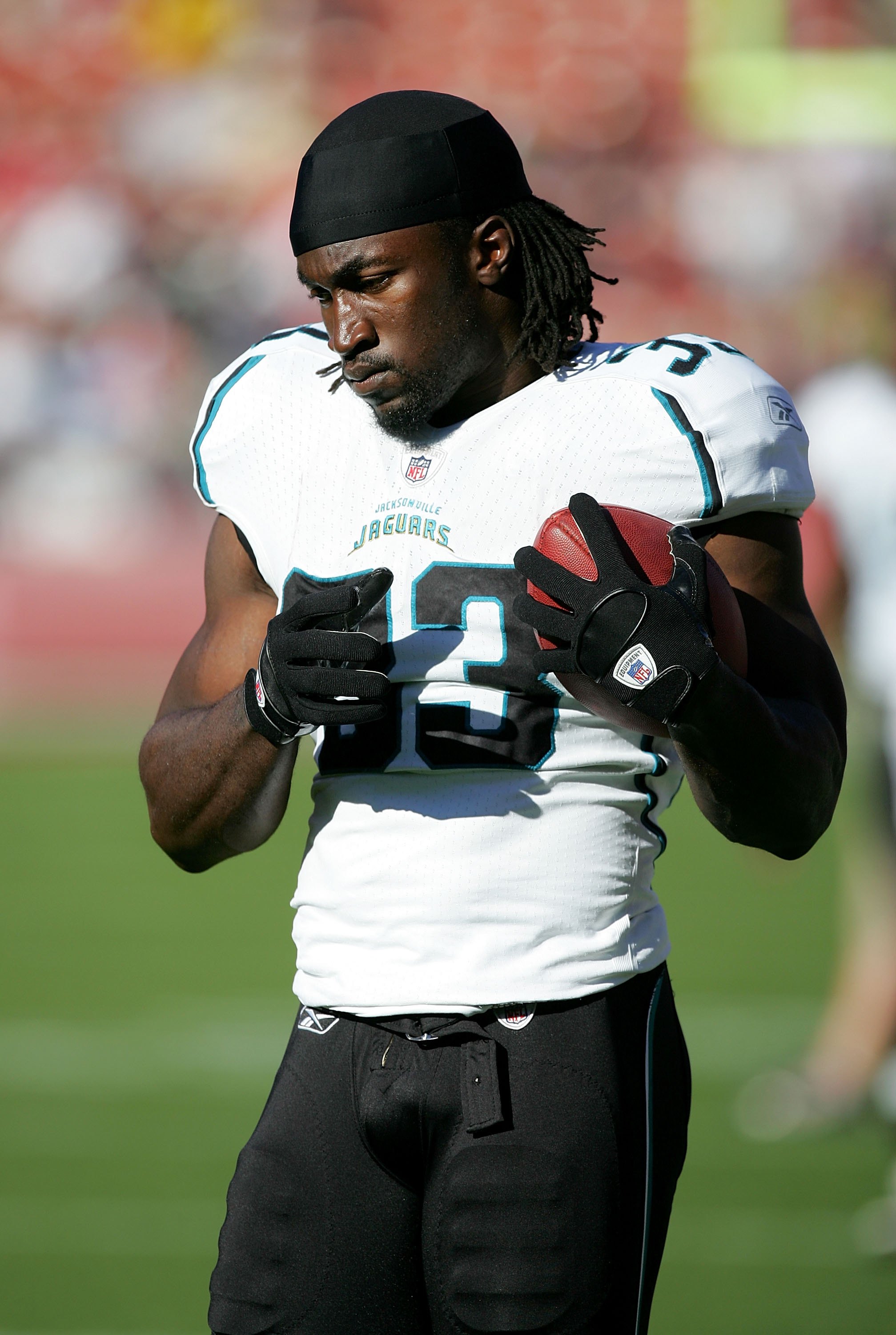 SAN FRANCISCO - NOVEMBER 29:  Greg Jones #33 of the Jacksonville Jaguars warms up before their game against the San Francisco 49ers at Candlestick Park on November 29, 2009 in San Francisco, California.  (Photo by Ezra Shaw/Getty Images)