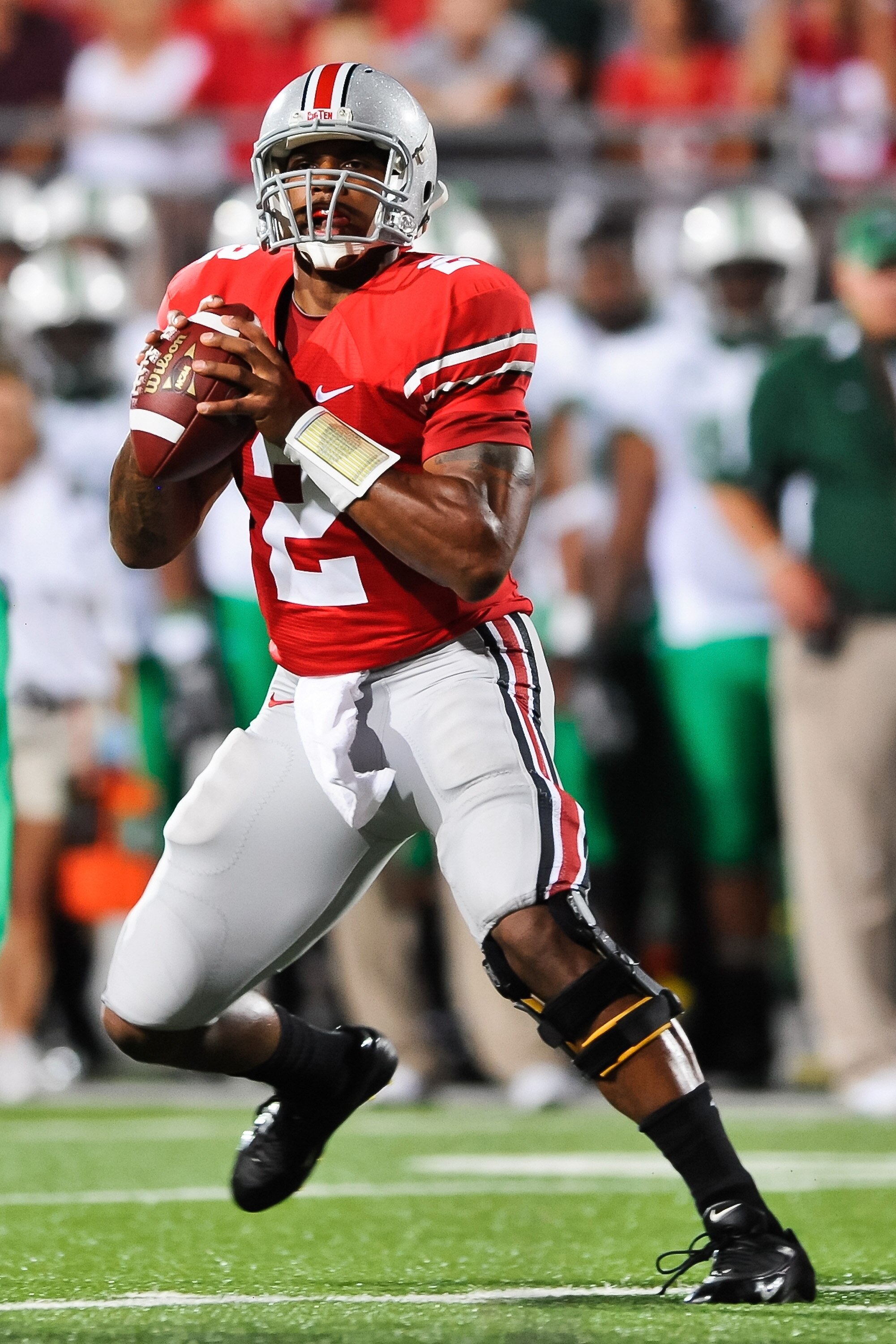 COLUMBUS, OH - SEPTEMBER 2: Terrelle Pryor #2 of the Ohio State Buckeyes drops back in the pocket against the Marshall Thundering Herd at Ohio Stadium on September 2, 2010 in Columbus, Ohio. (Photo by Jamie Sabau/Getty Images)