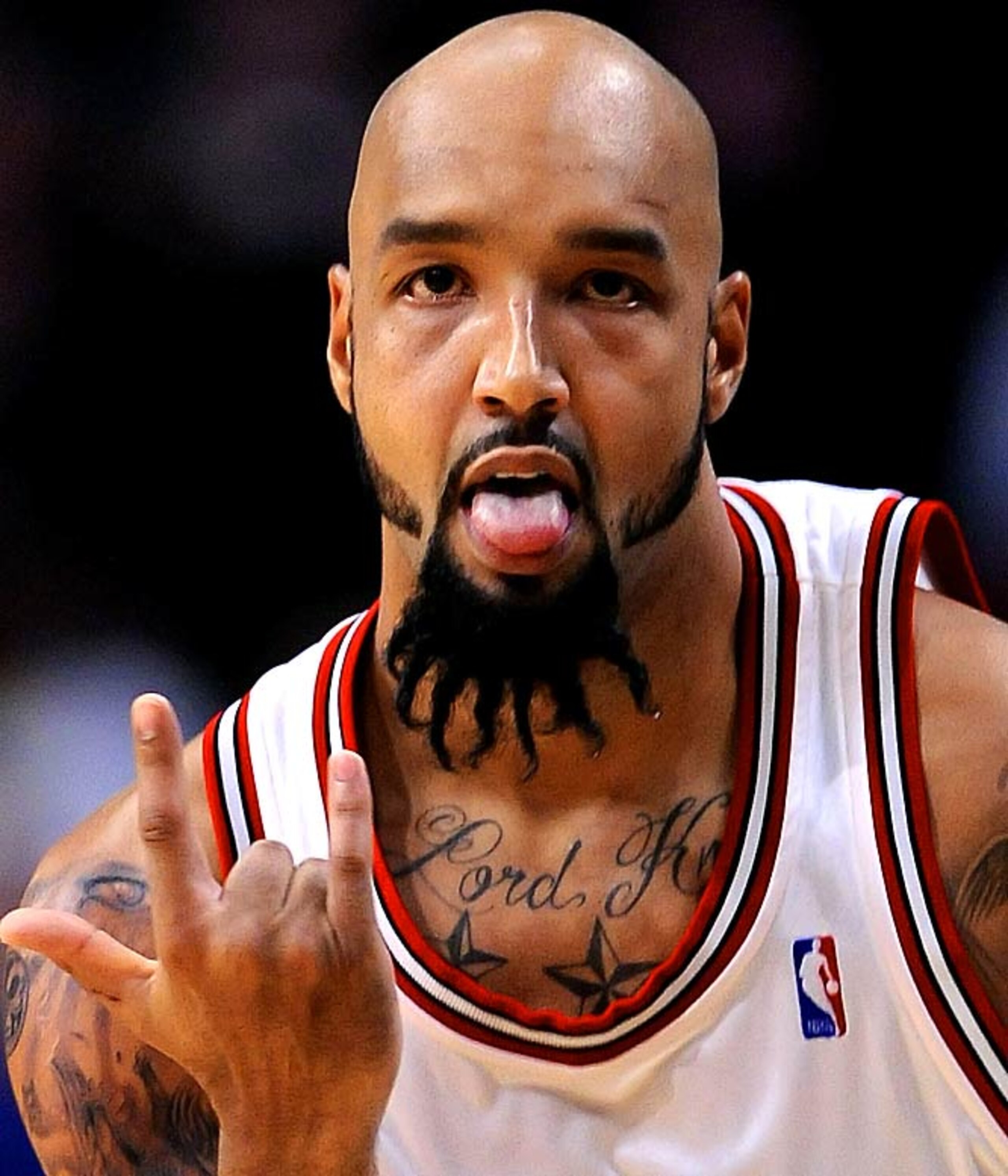 Drew Gooden: "$32 Million baby! Hell Yeah! Here I come Milwaukee!"